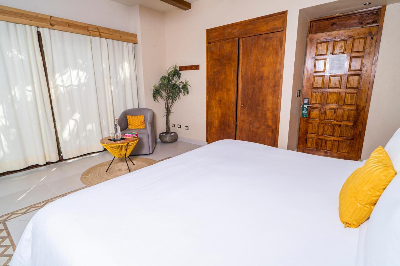 Deluxe Double Room,1352799349:JPEG