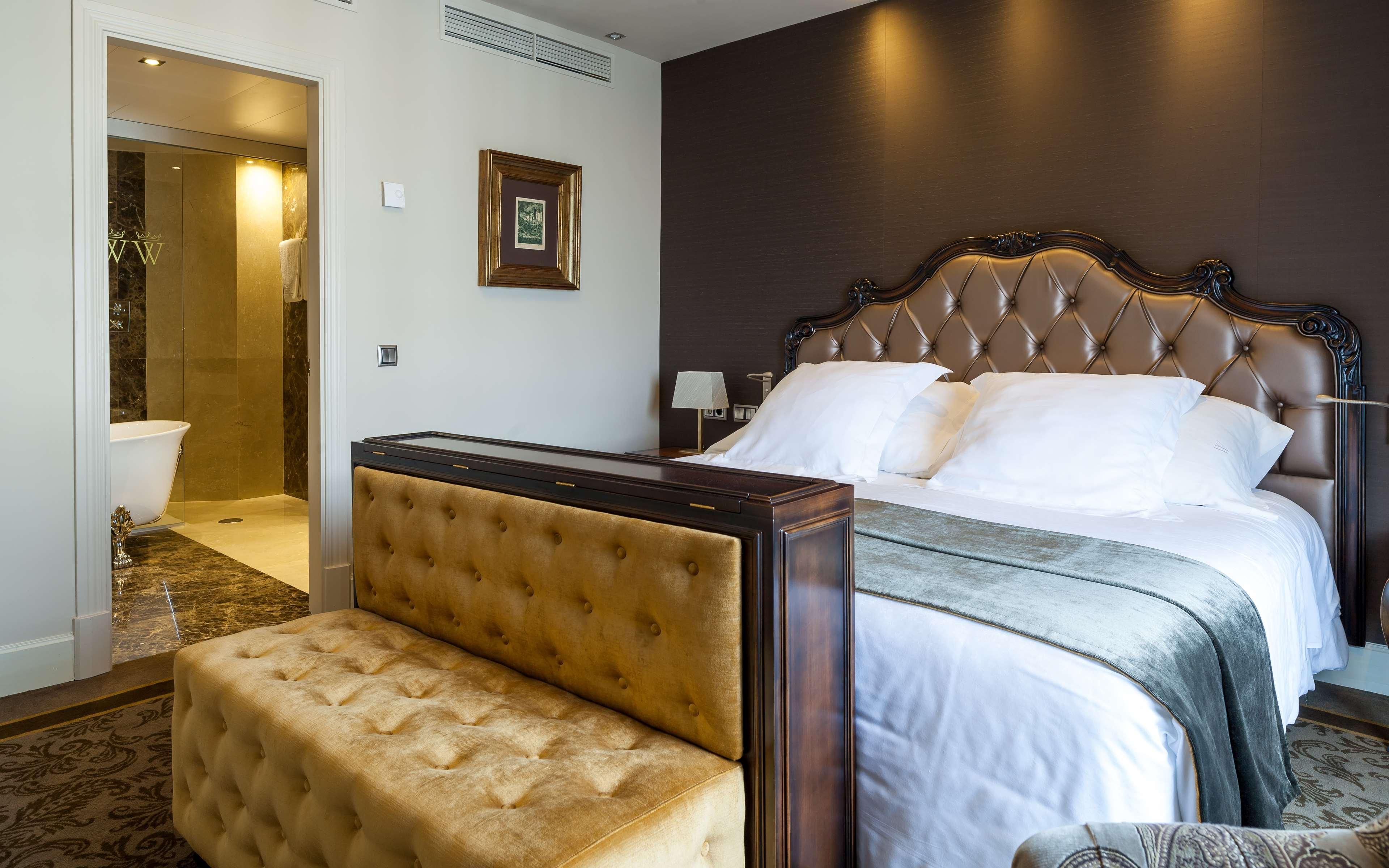 Svit Luxury - The Wellington Club