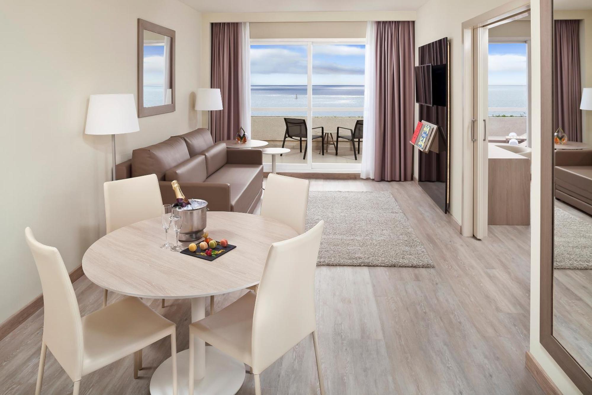 Grand Suite,1272919807:JPEG