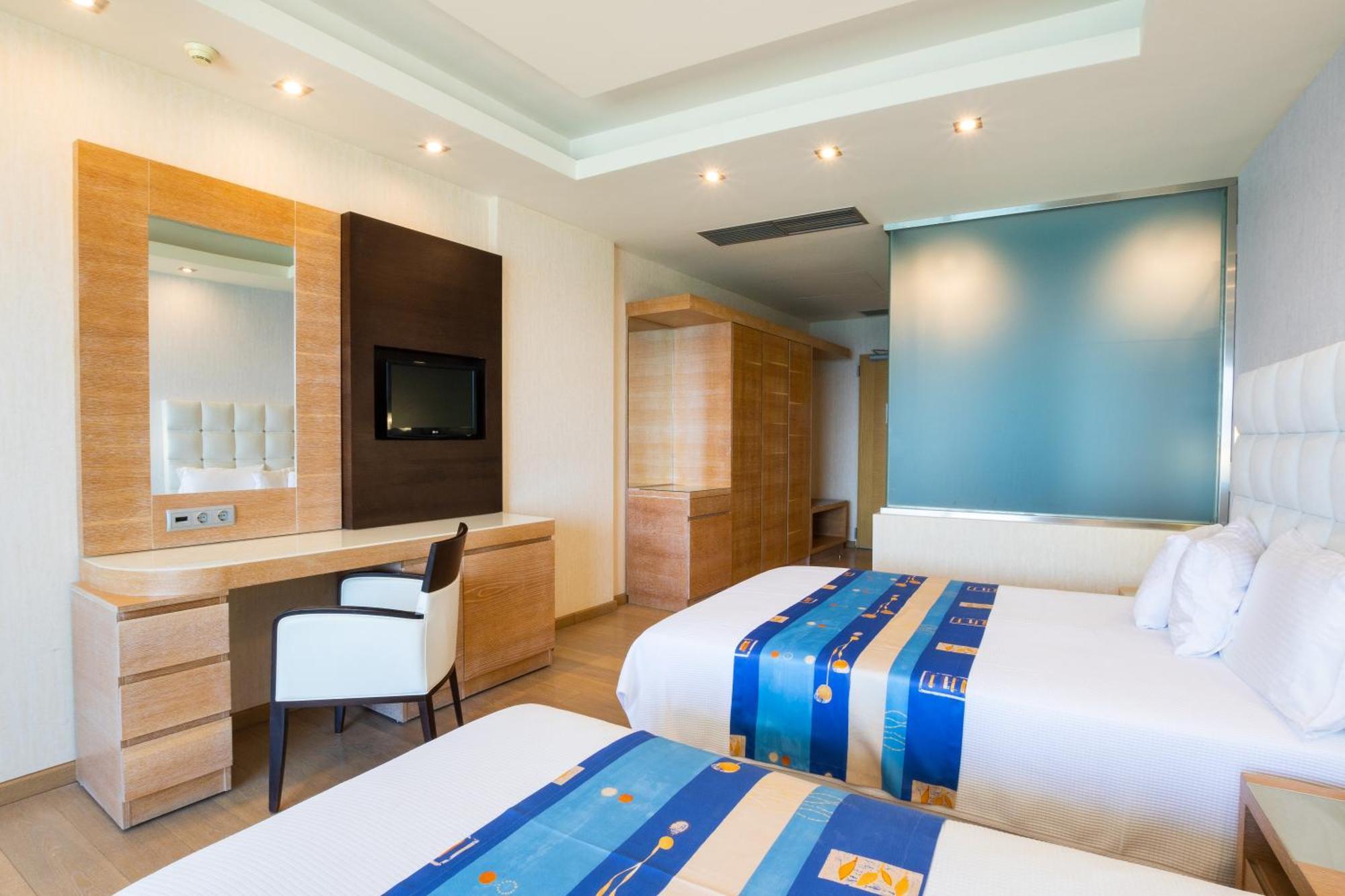 Triple Room Sea View