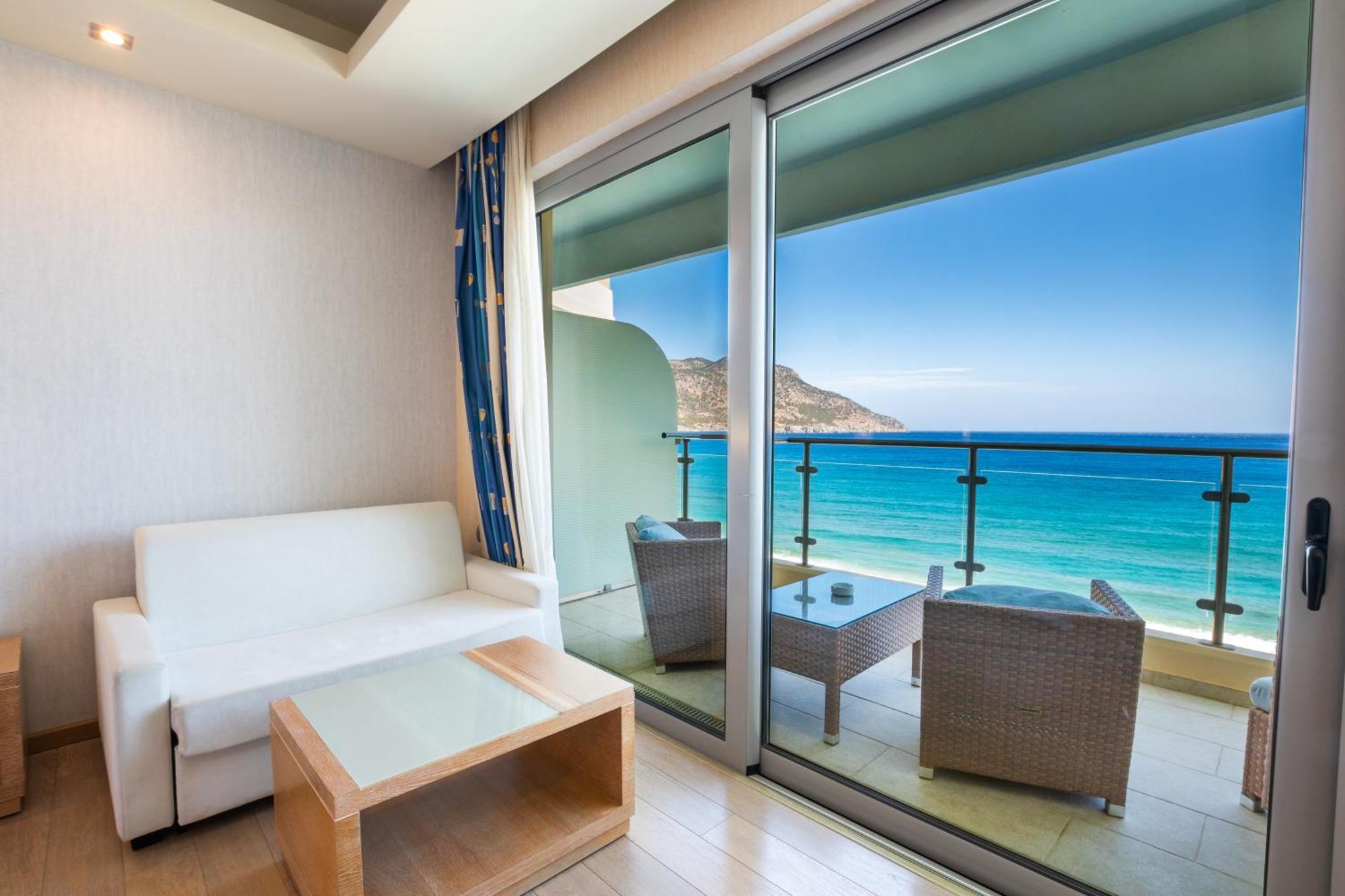Triple Room Sea View