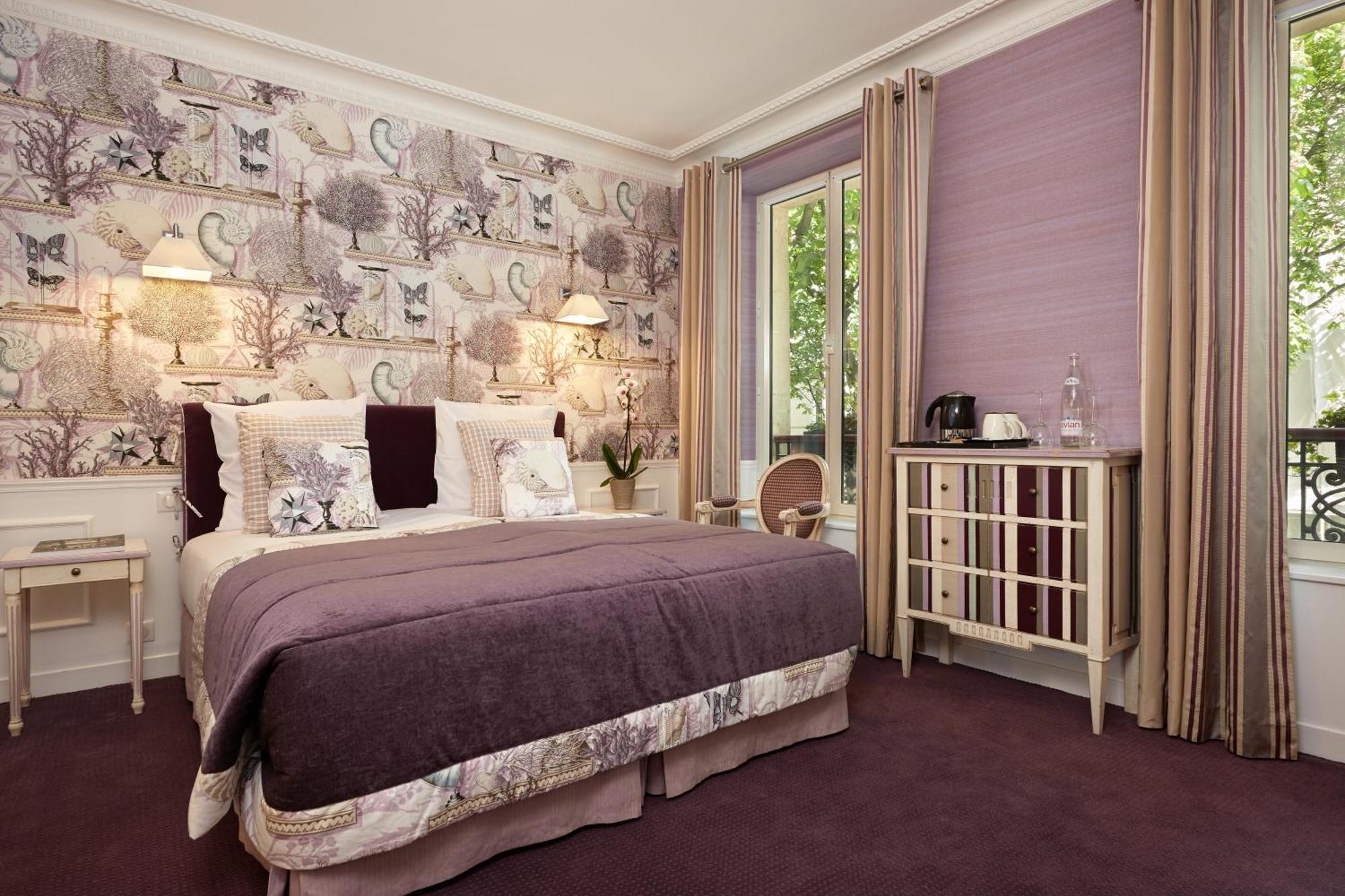 Two Connecting Double or Twin Rooms