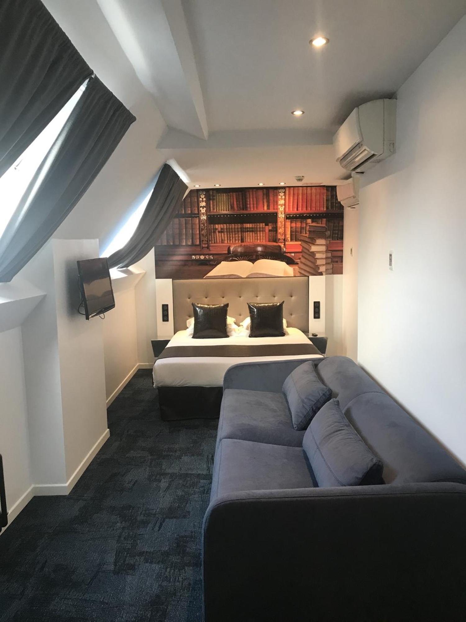 Superior Deluxe double or twin room street view or courtyard extra beds extra fees available