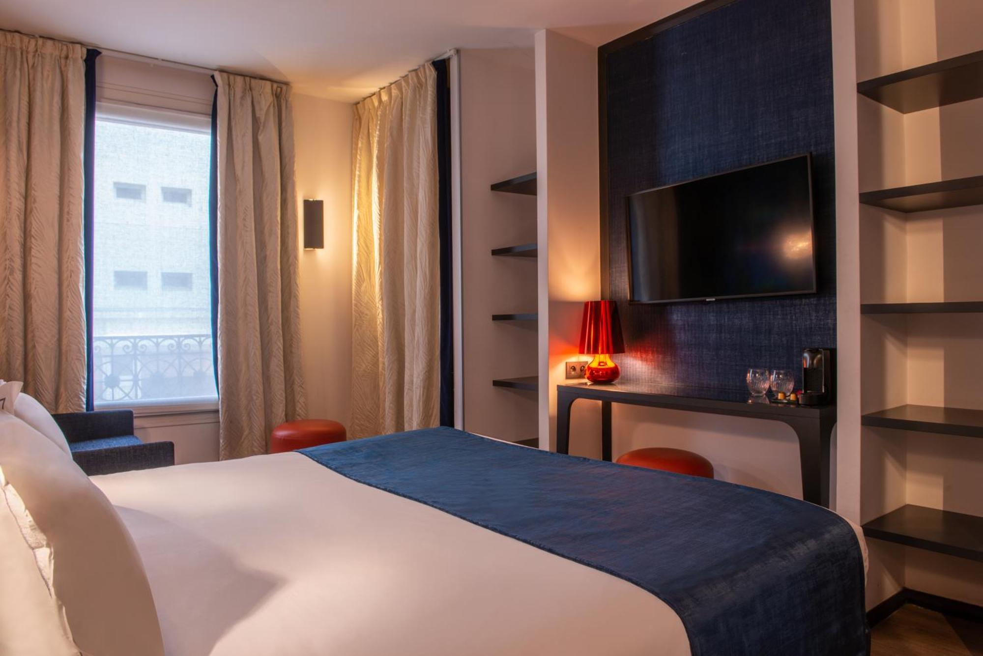 Deluxe Room - double bed and sofa bed,1273992472:JPEG