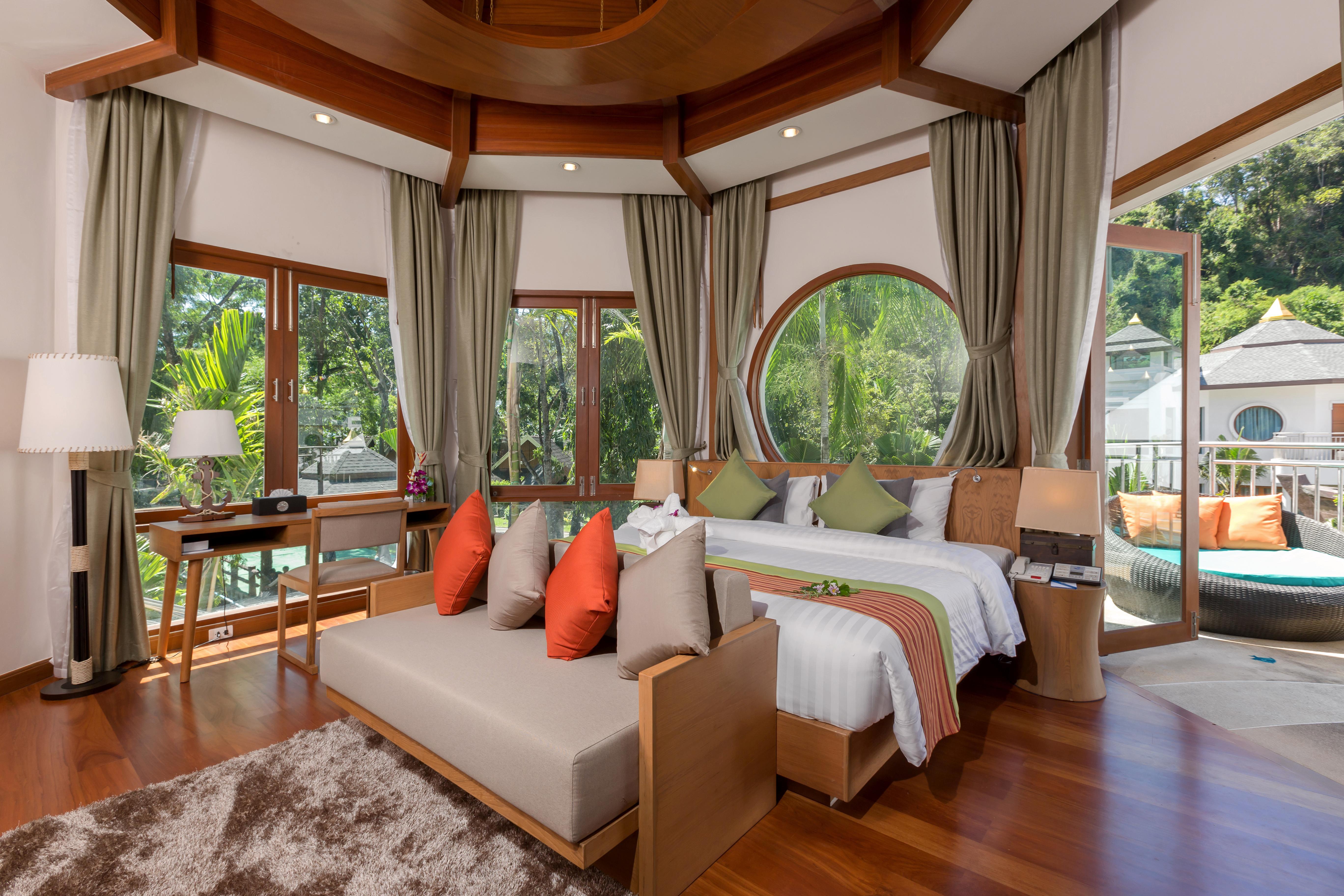 Rum Luxury Grand Pool
