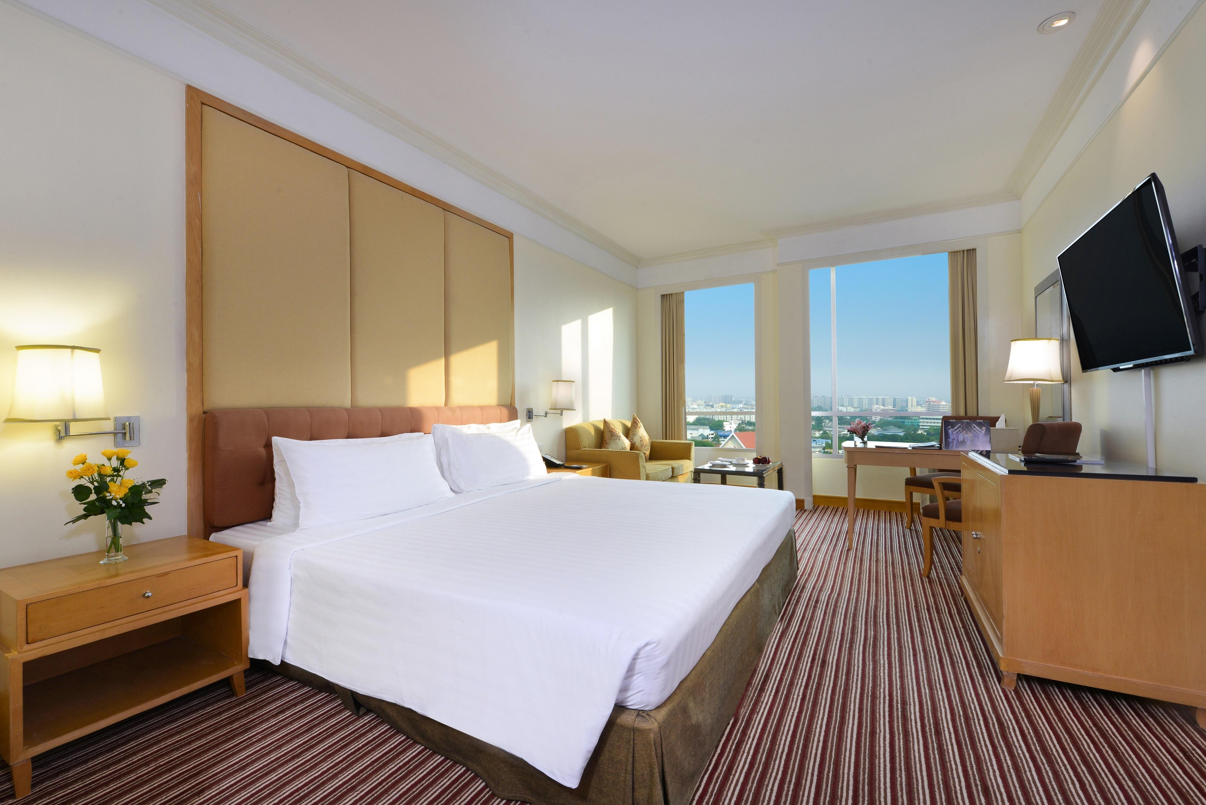 Rom Deluxe Suite