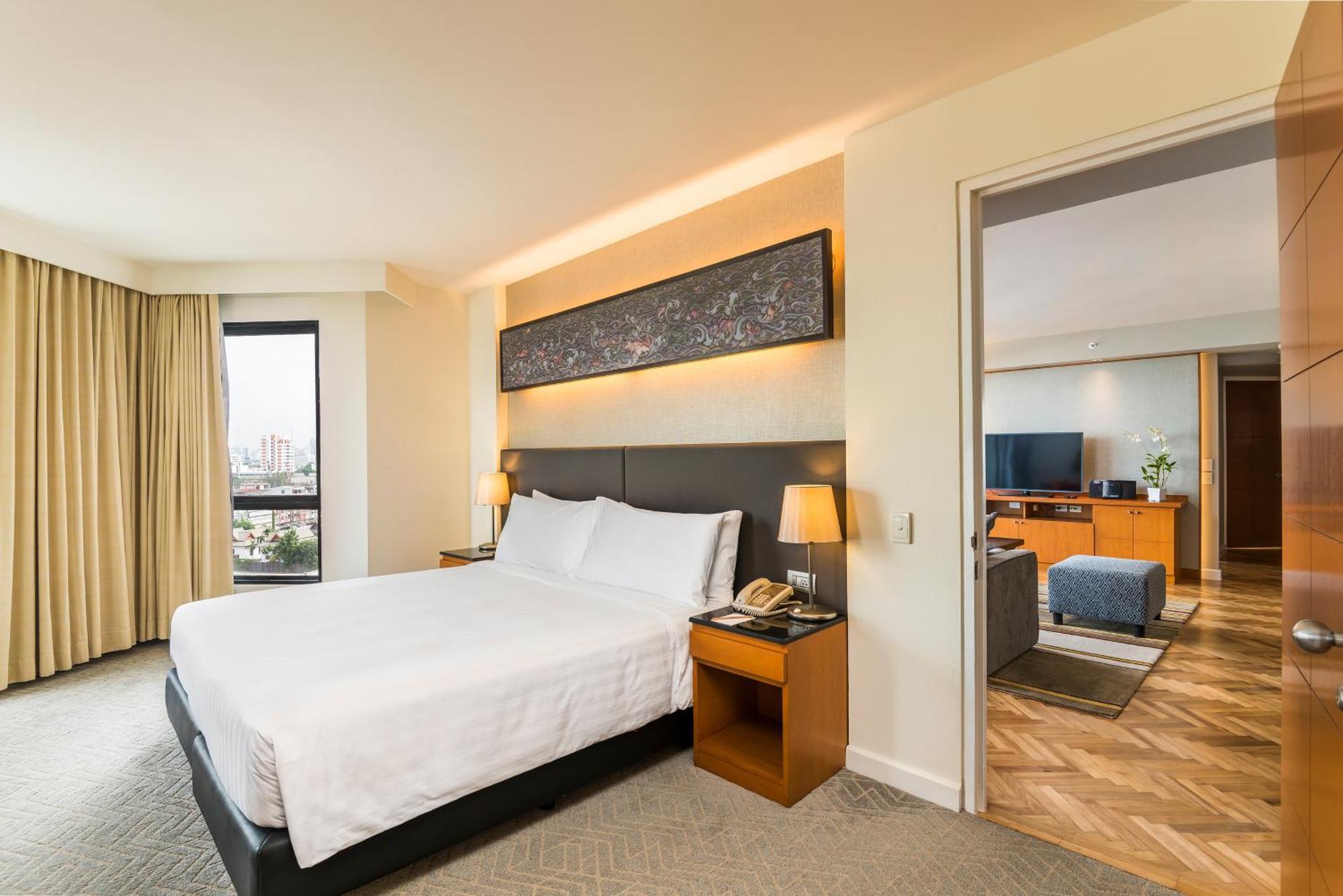 Deluxe Three-Bedroom Twin,1274290573:JPEG