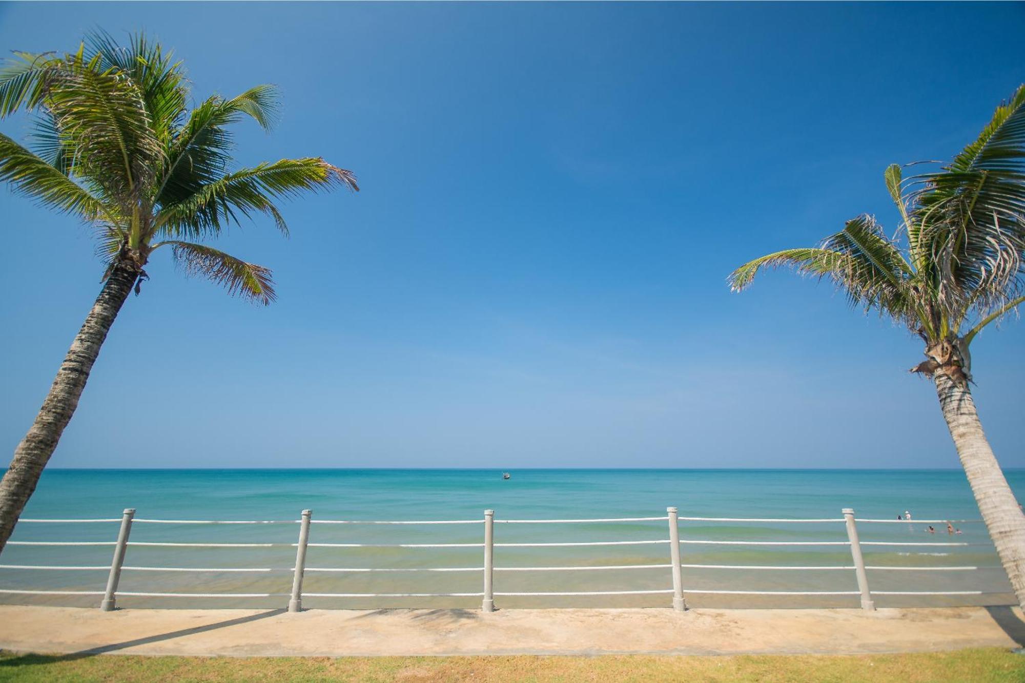 Villa med privat pool - vid stranden