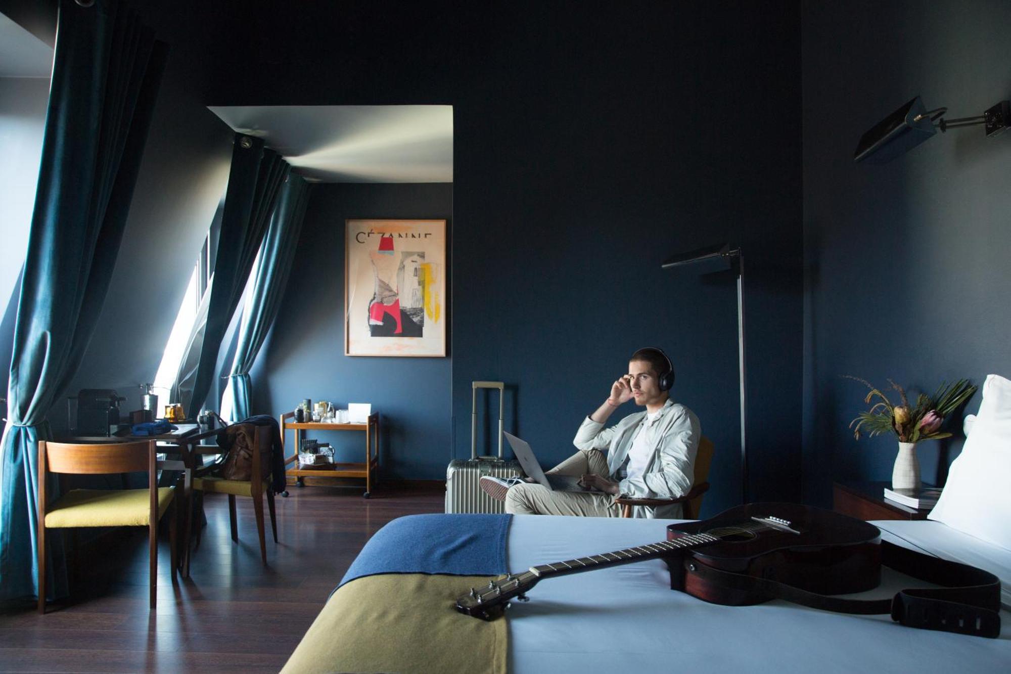 Deluxe Double or Twin Room City View