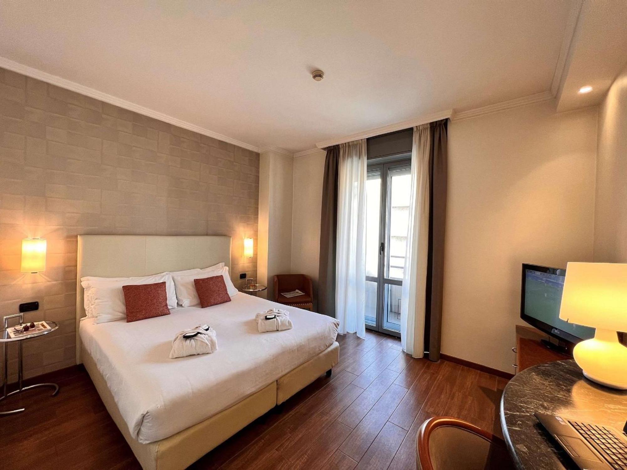 Comfort Queen Room