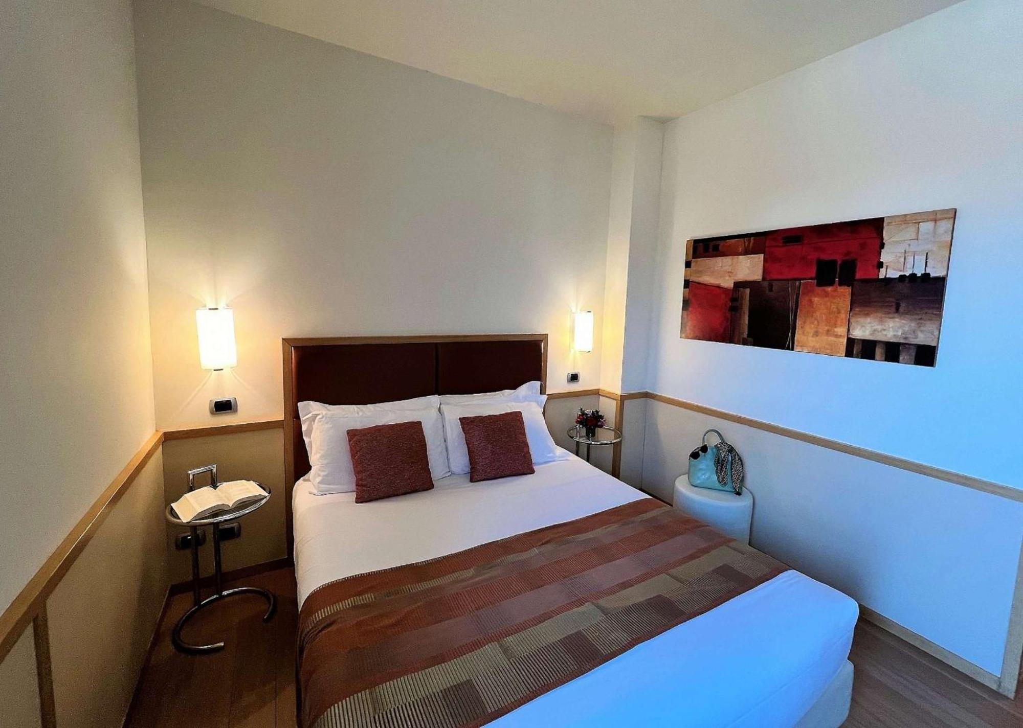 Comfort Queen Room