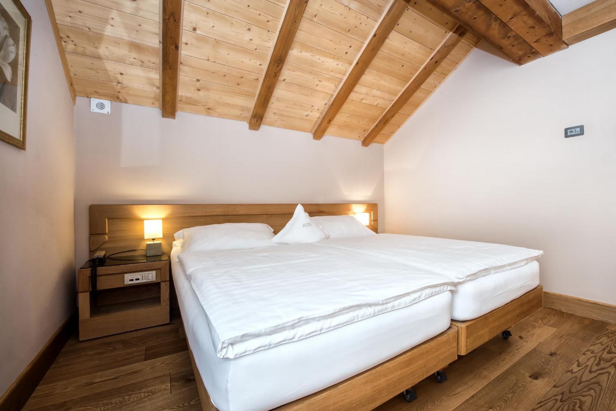 Double or Twin Room,1274632576:JPEG