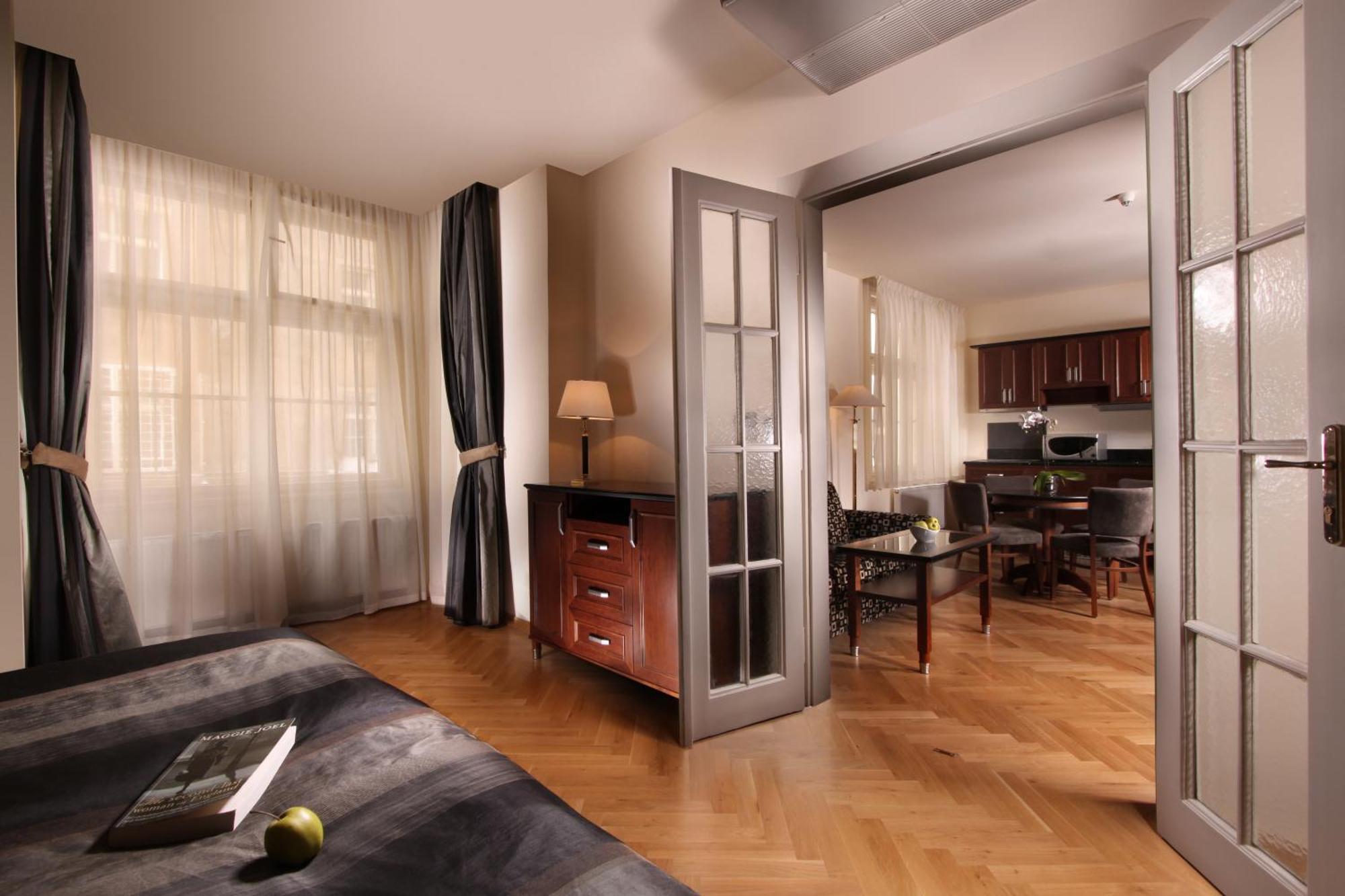 Luxury One-Bedroom Apartment
