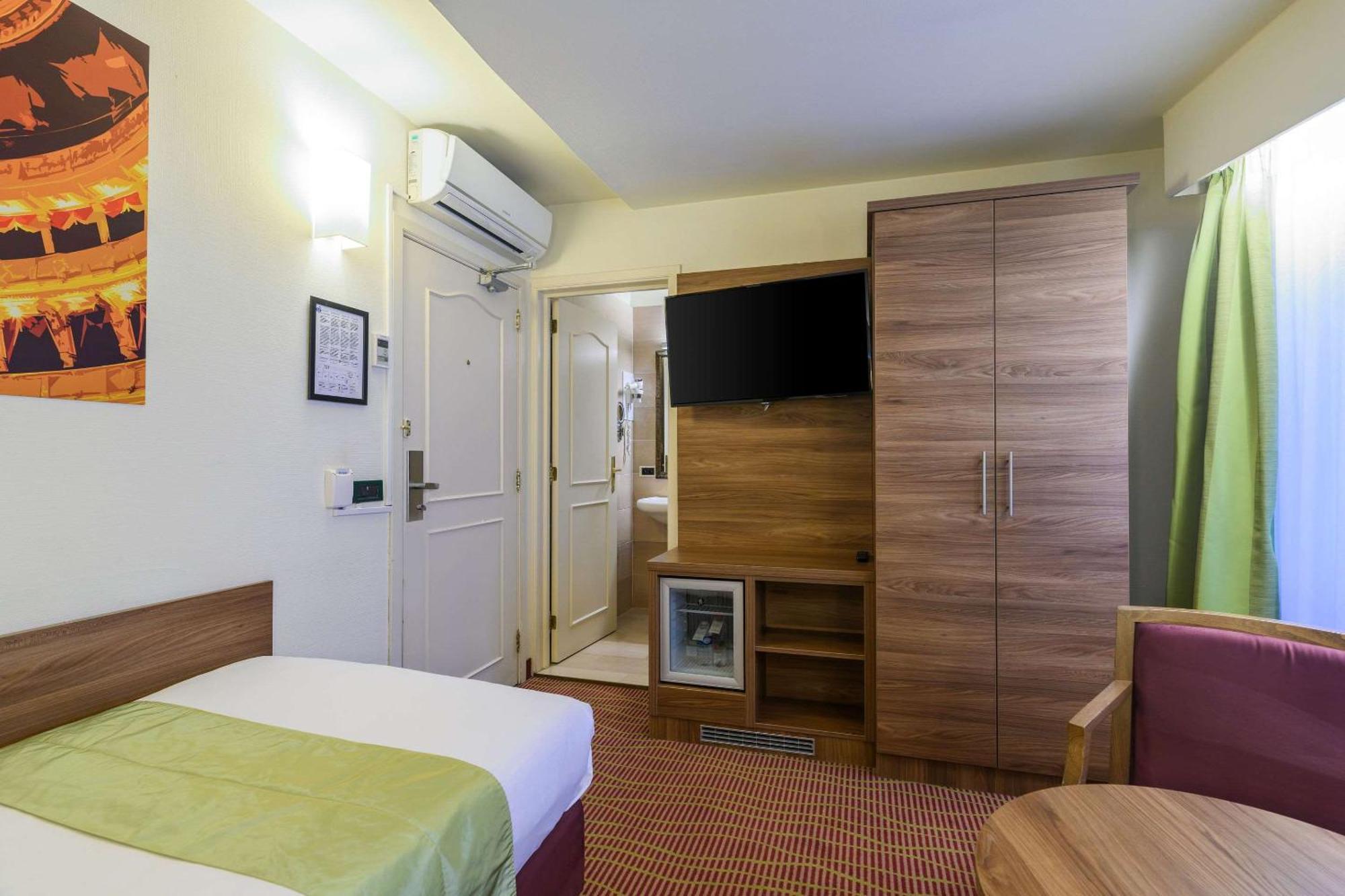 Single Room