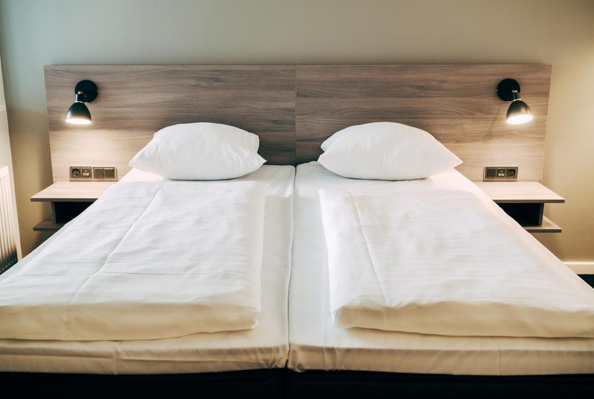 Economy Double Room,1275288304:JPEG