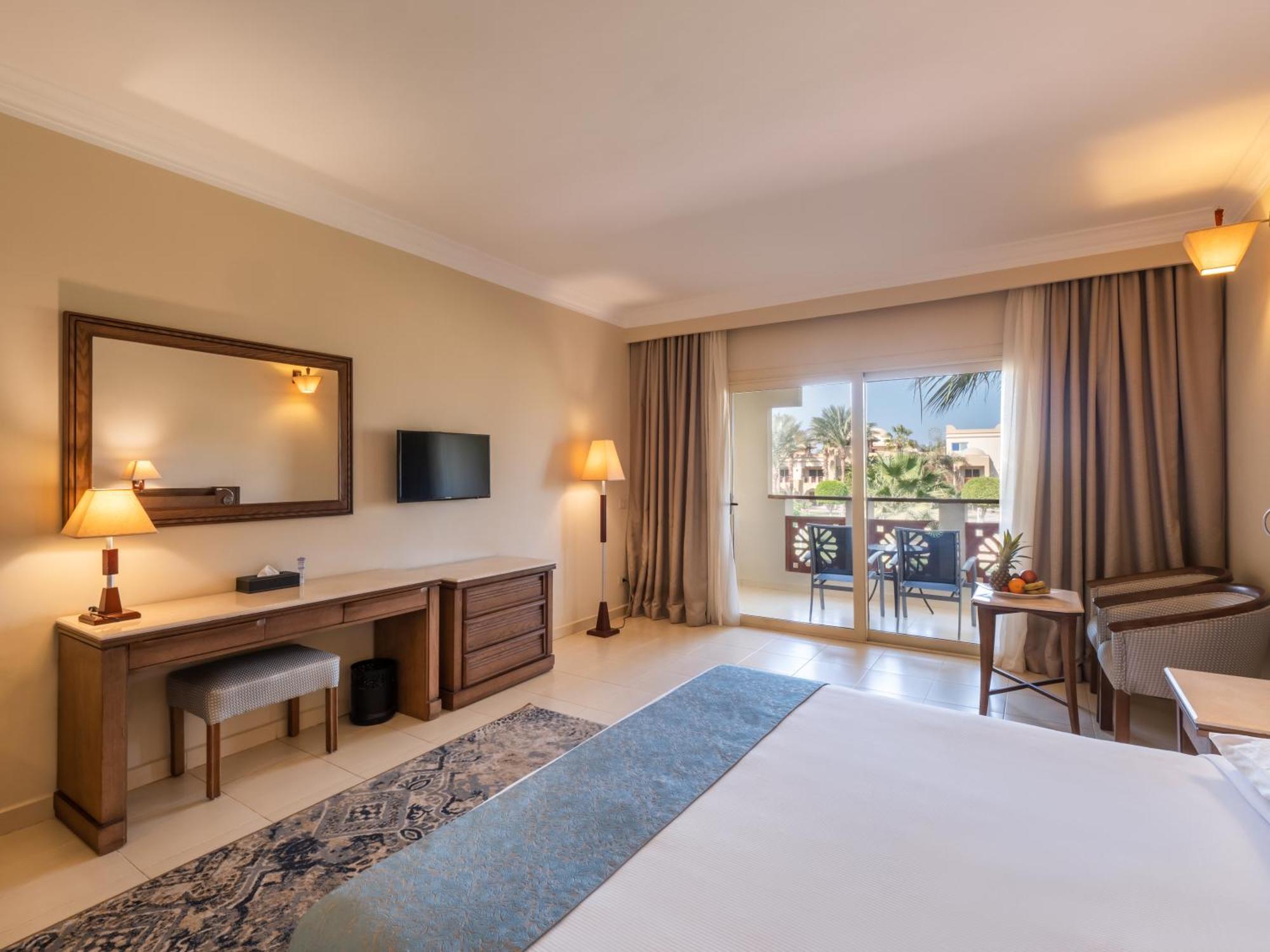 Valentine's King Room Pool View