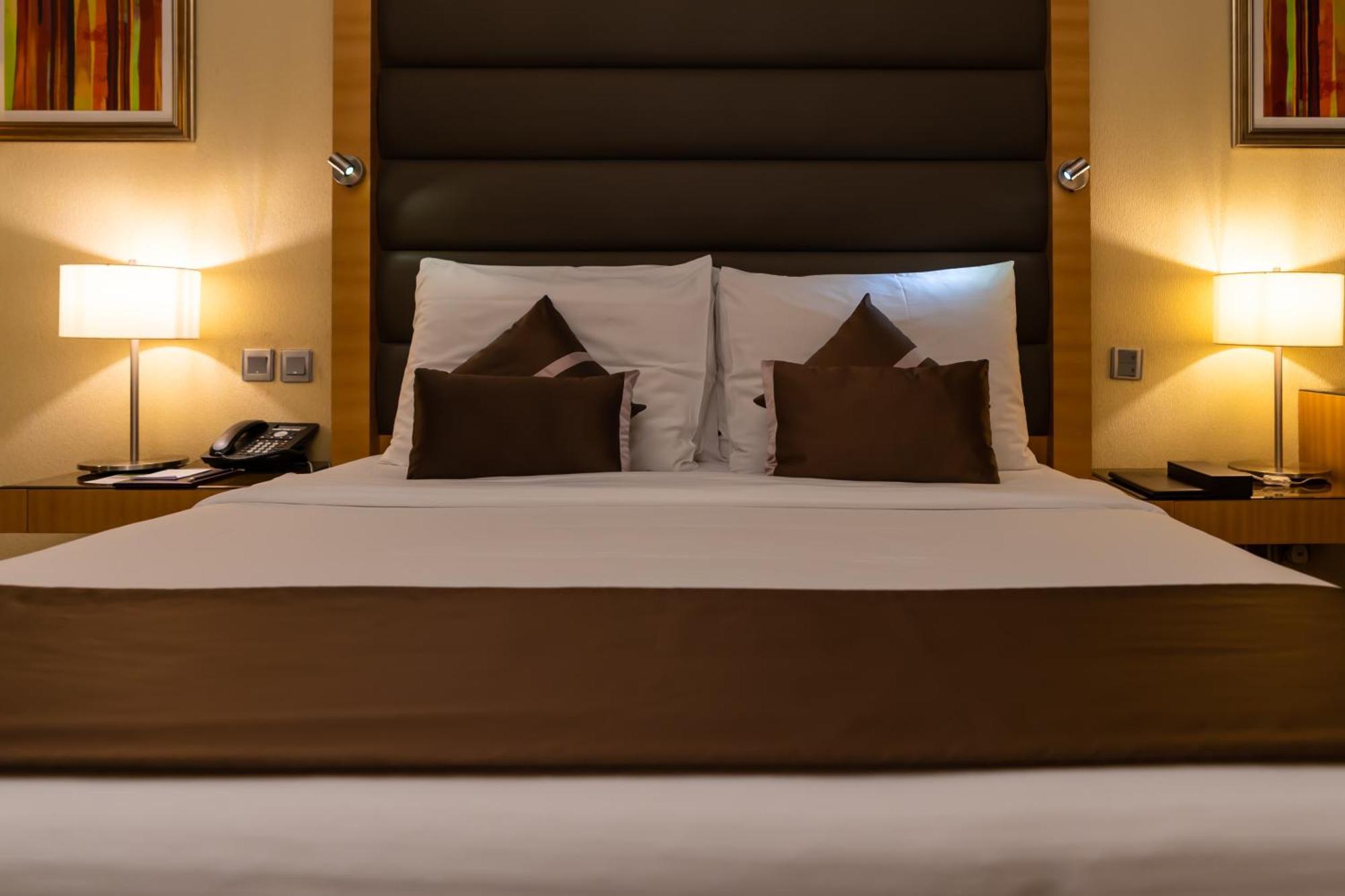 Superior King Room - 20% off Food & Beverages, Late Check-out until 4pm + Early Check-in from 8am , 50% Off on Spa Services, 50% Off Laundry Services,397587909:JPEG