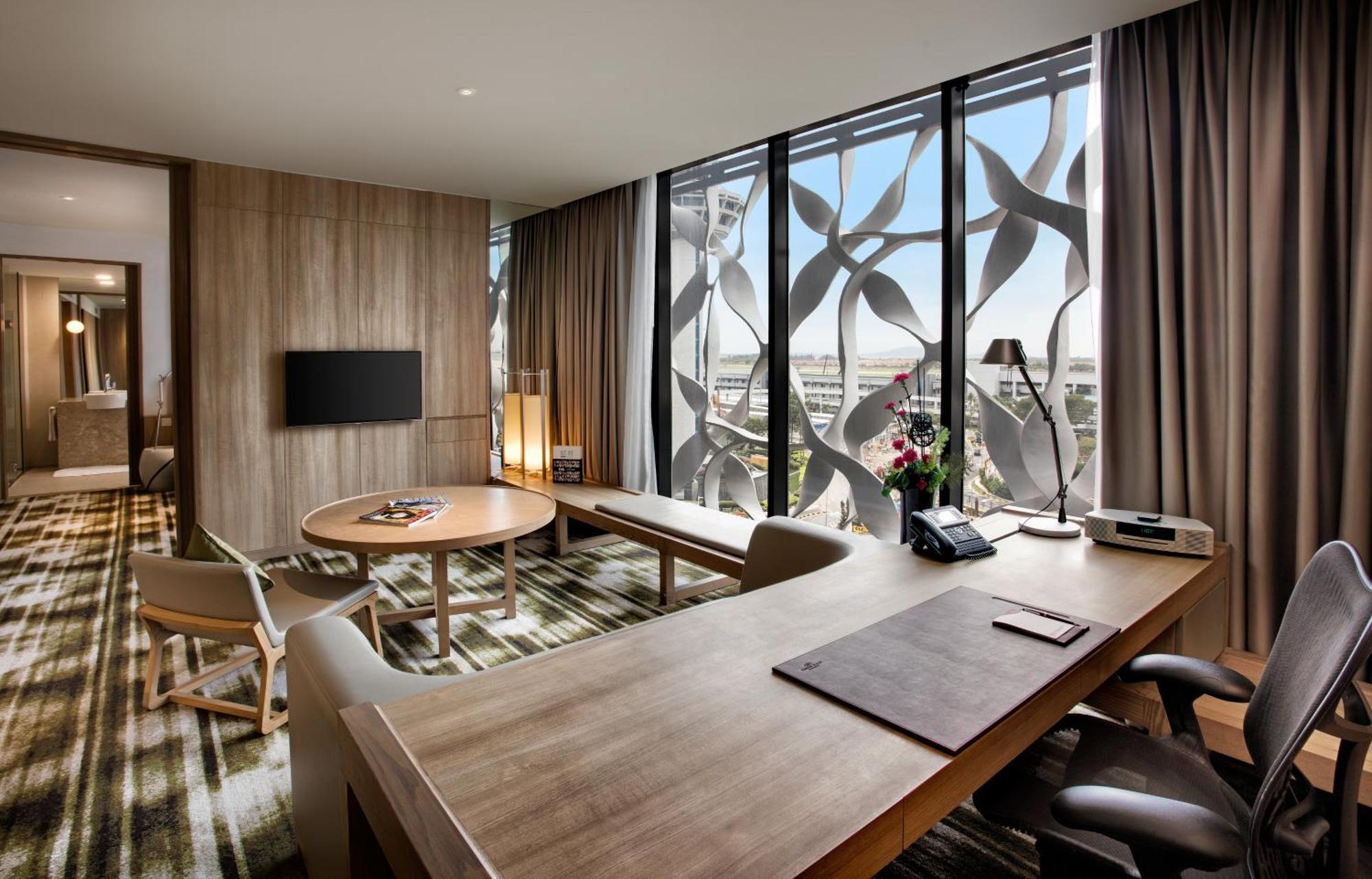 Junior King Suite - Lounge Access,1498809241:JPEG