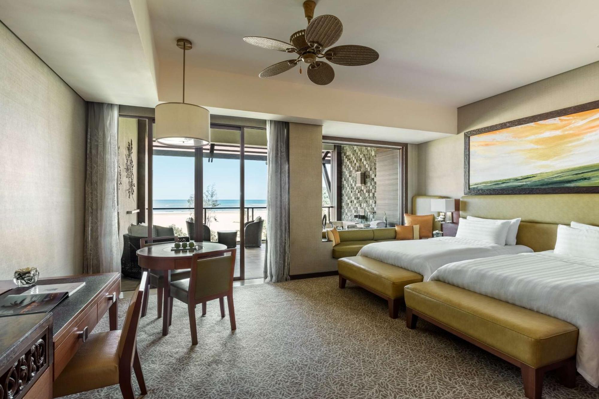 Ocean Wing Junior Suite Sea View Twin Room