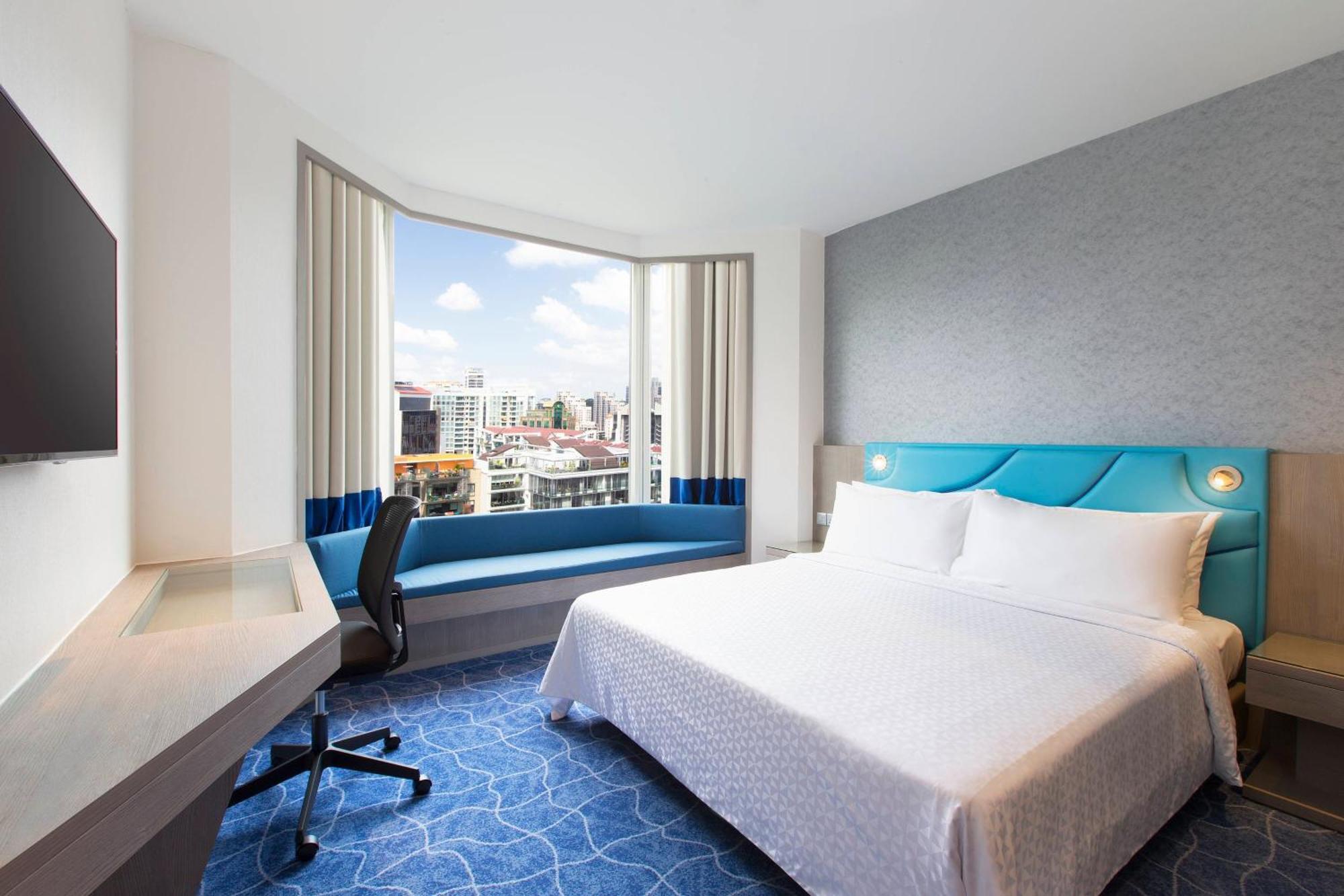 Premium Room, 1 King, River View