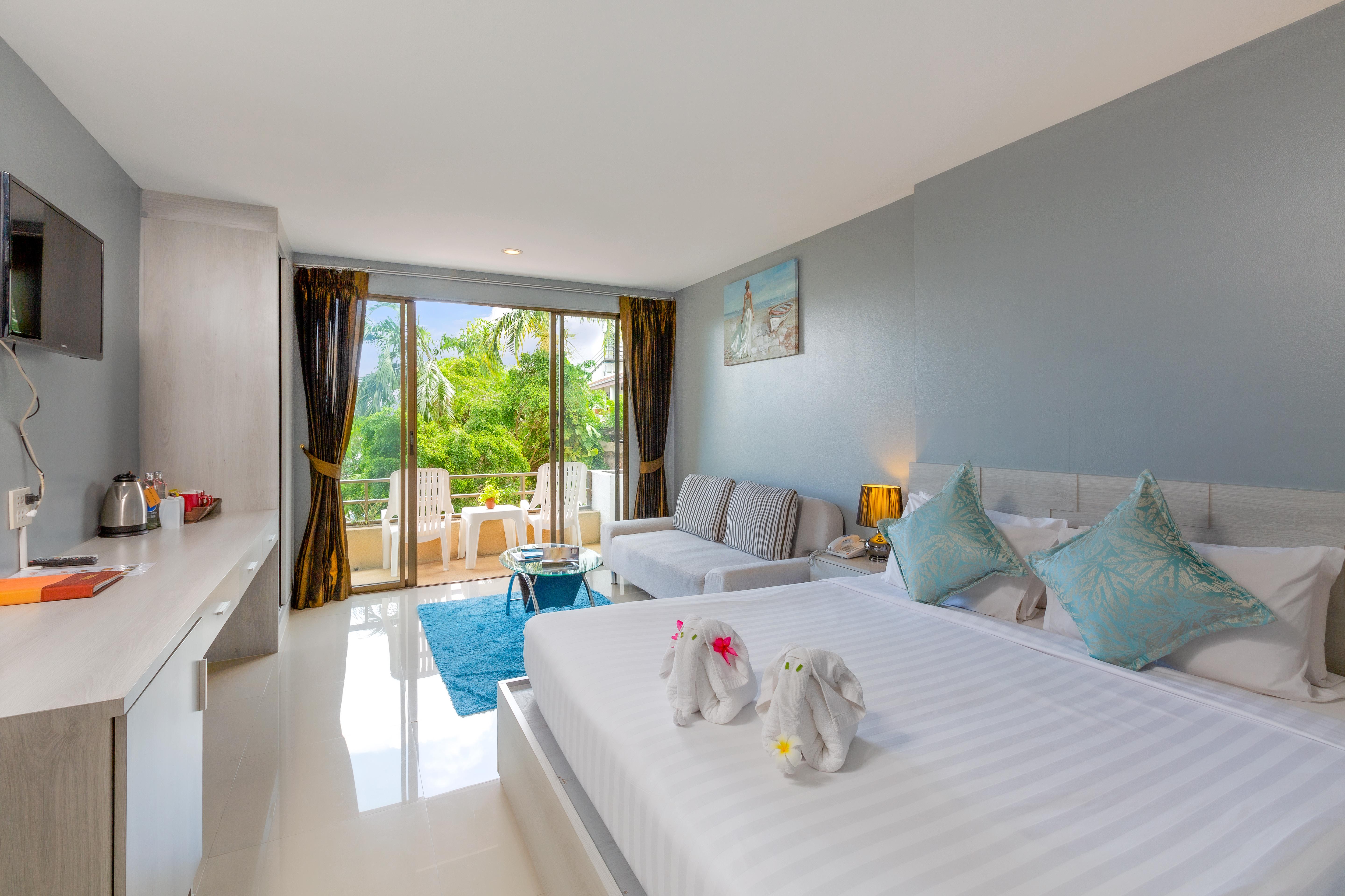Rum Grand Deluxe med poolutsikt