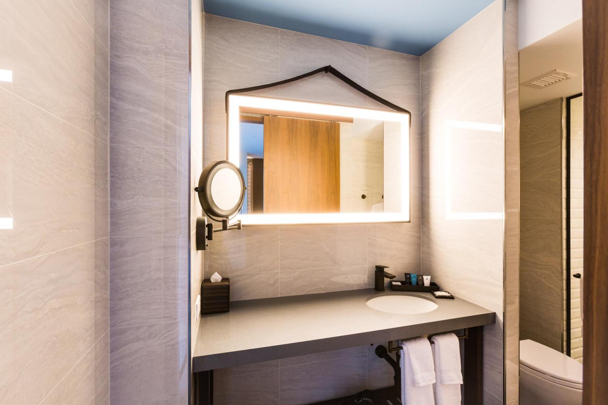 Suite Mobility Access or Hearing Accessible