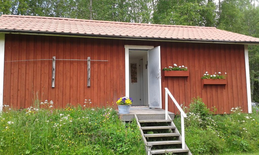 Twin Room with Shared Bathroom,128187600:JPEG