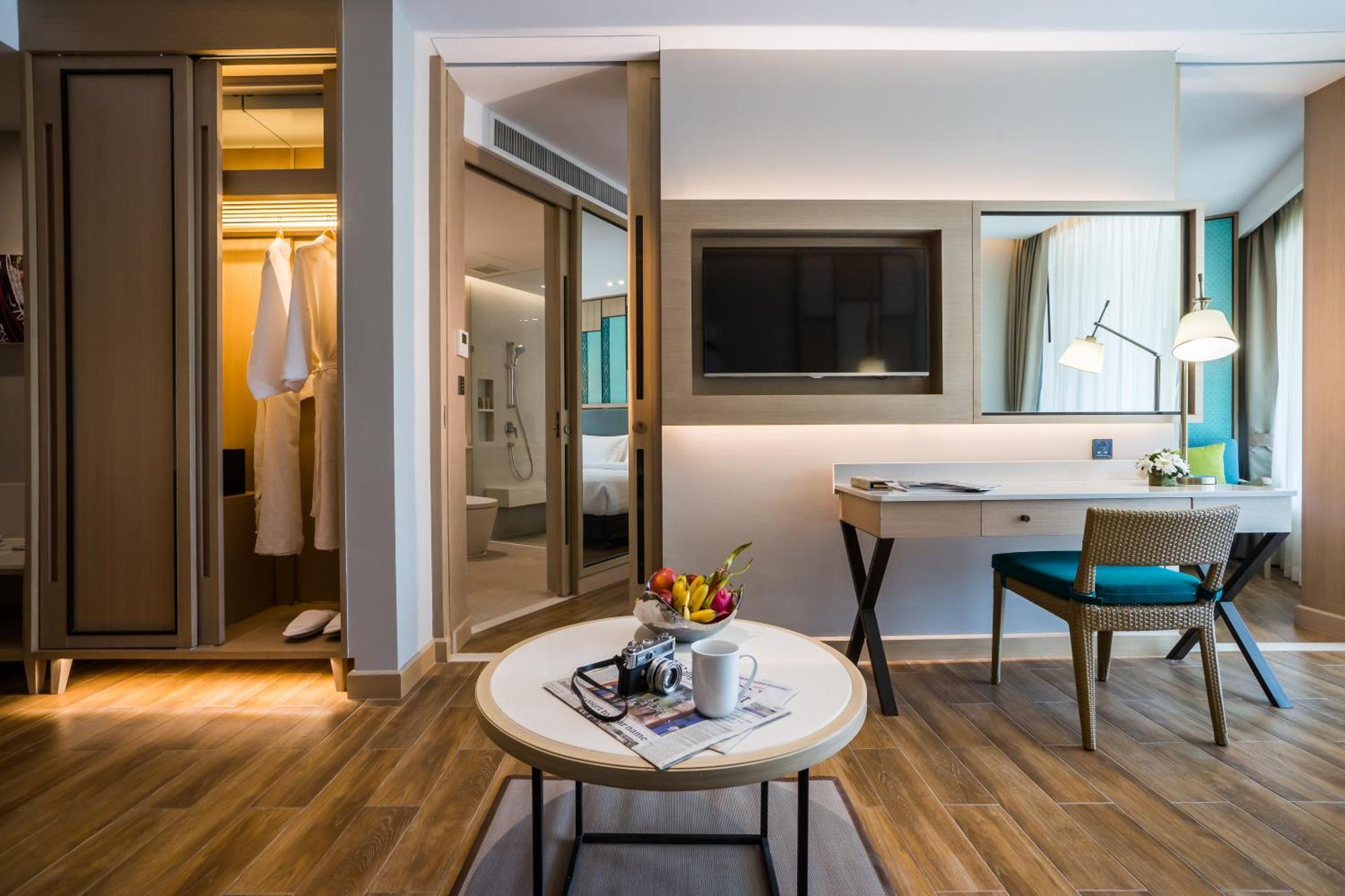 AVANI Pool Access Suite,1281134371:JPEG