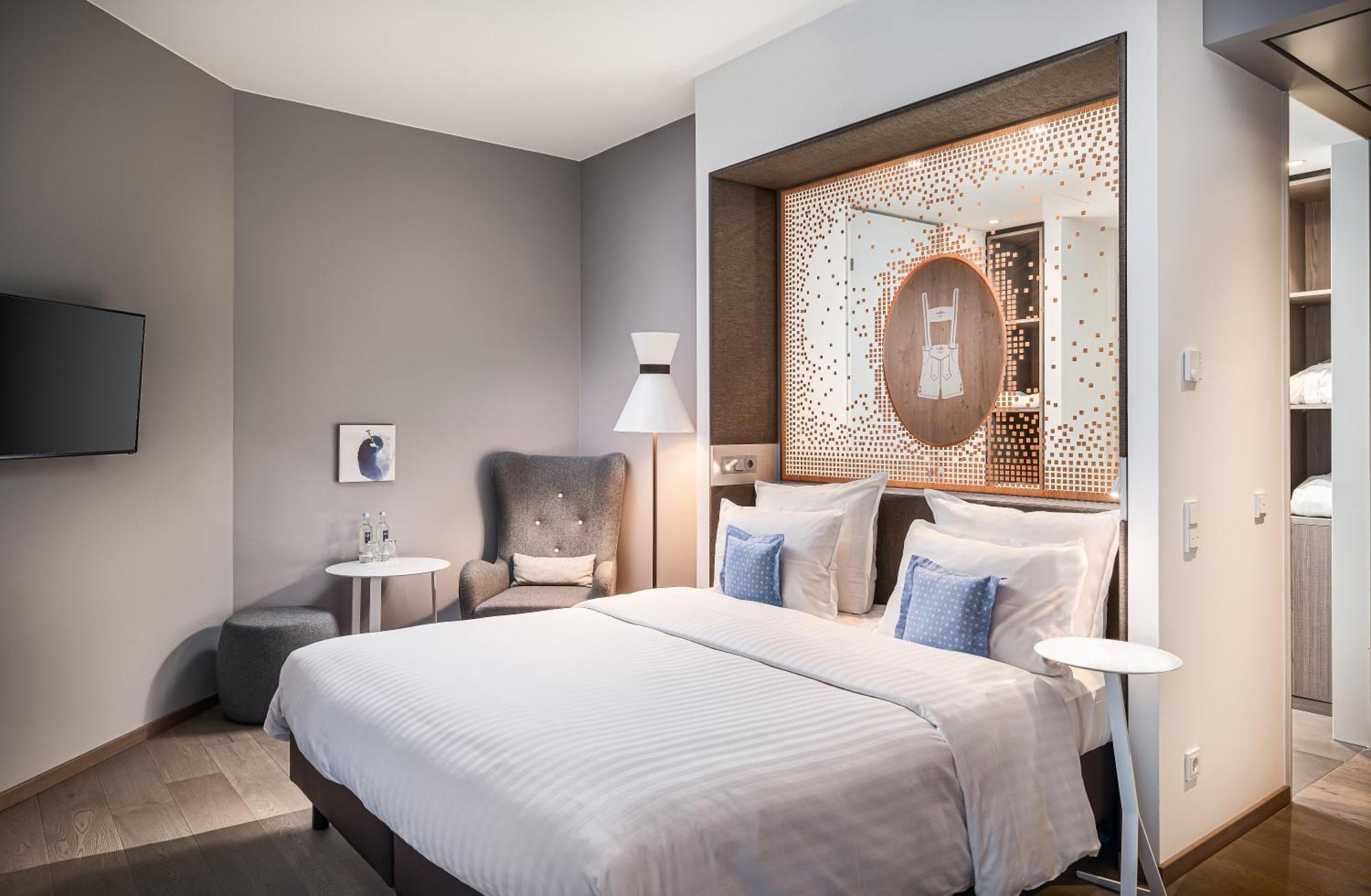 Deluxe Double or Twin Room