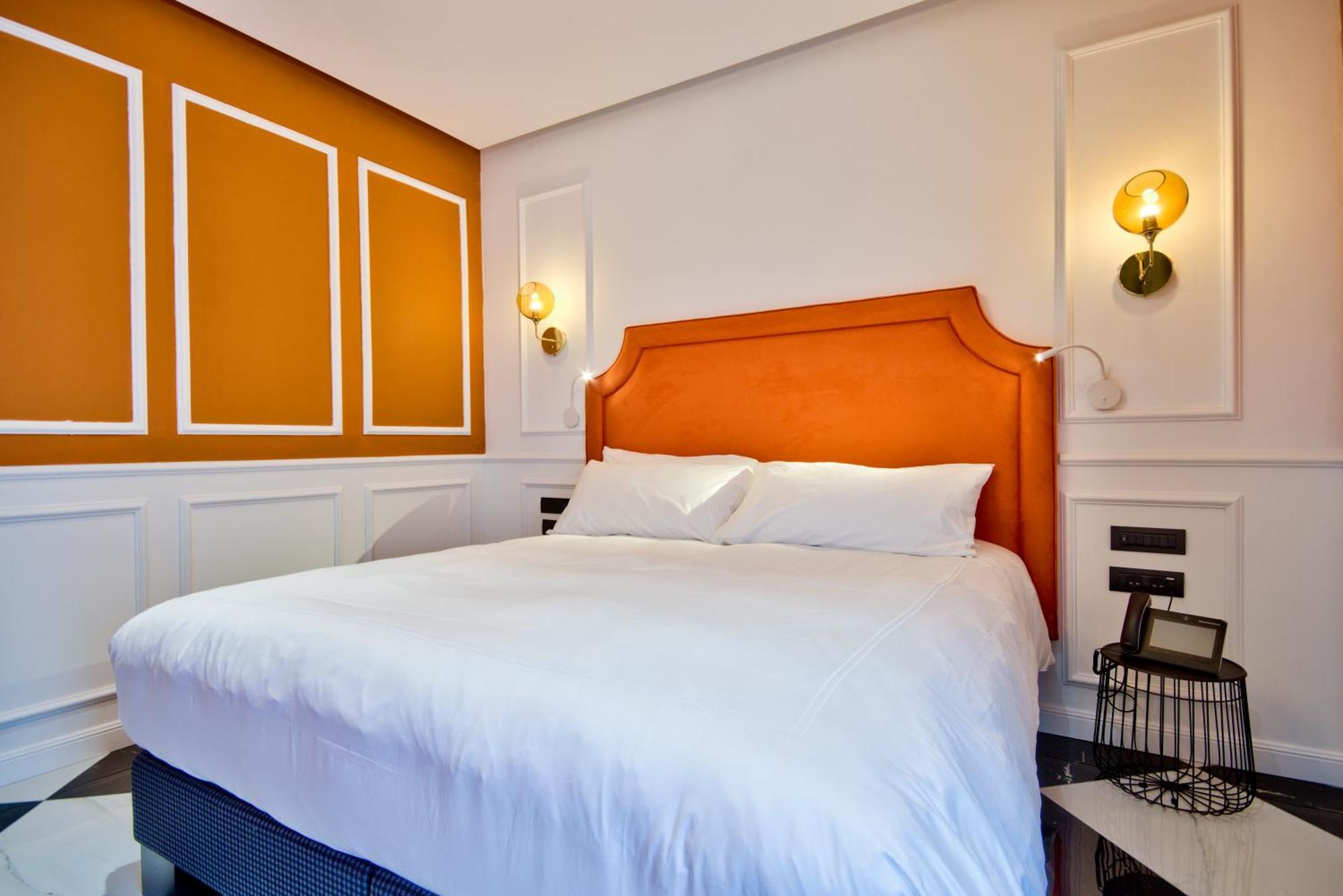 Deluxe Double or Twin Room Spa Bath