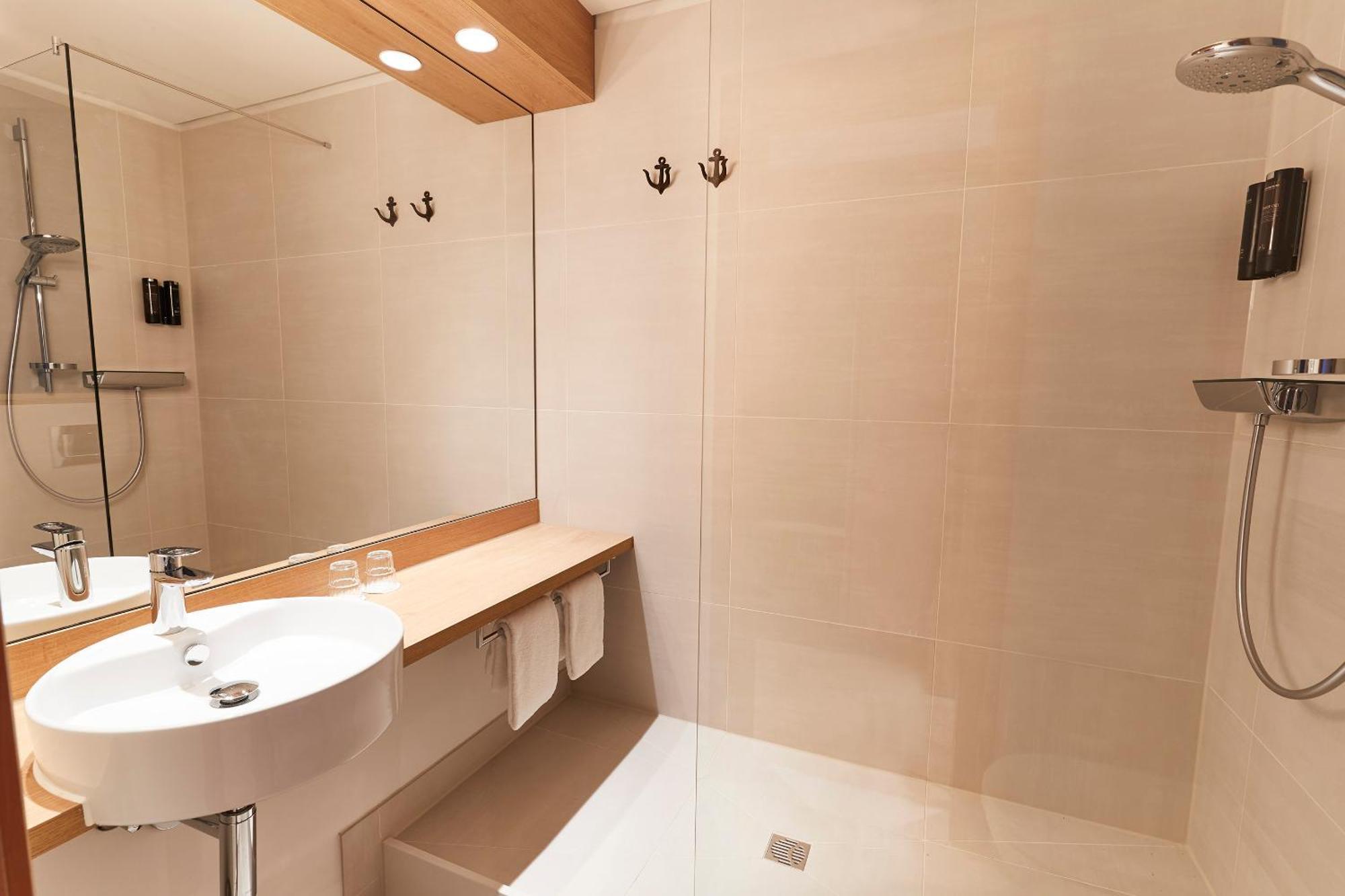 Family Room,1282442416:JPEG