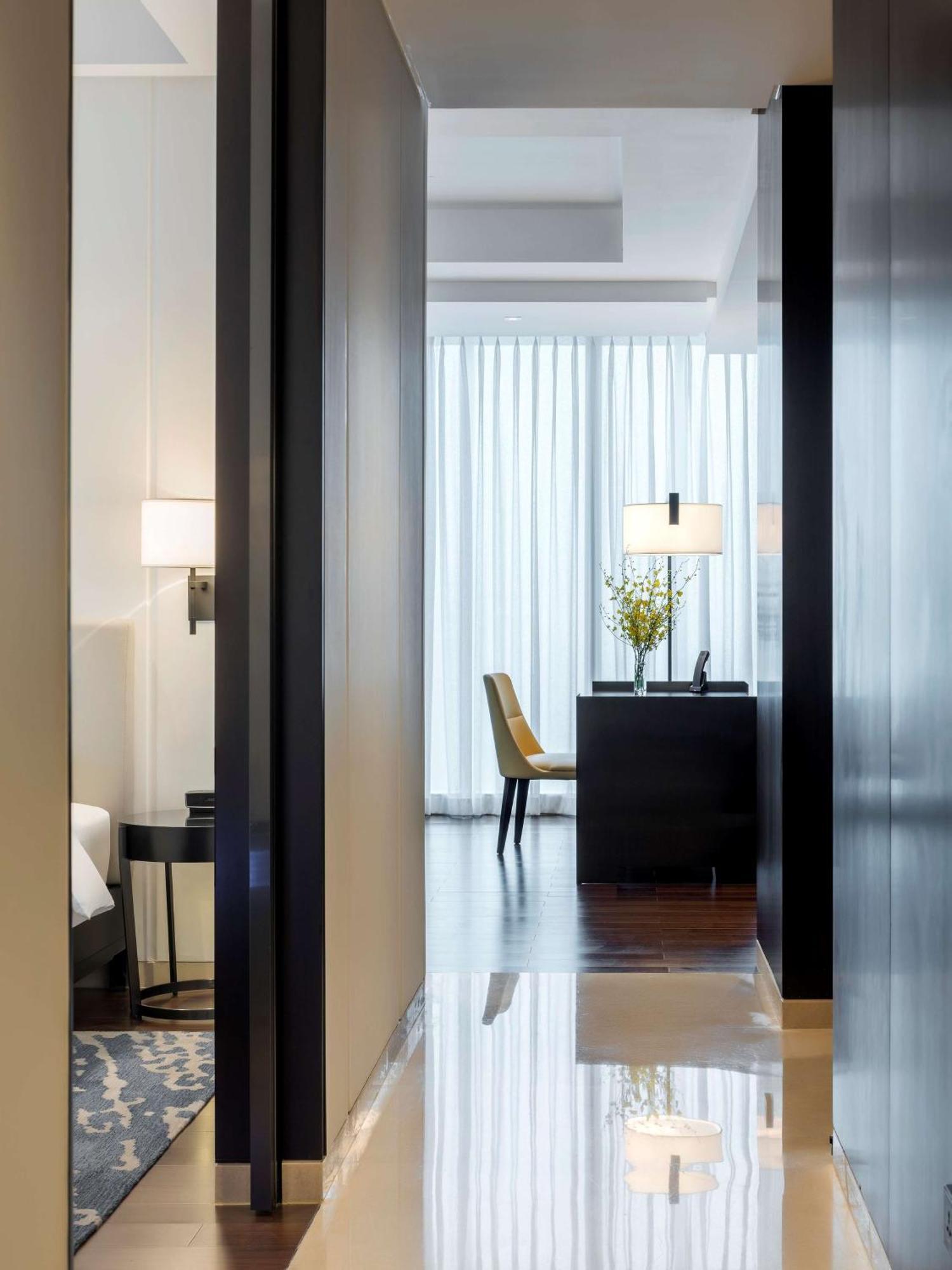 King Suite,1454400790:JPEG