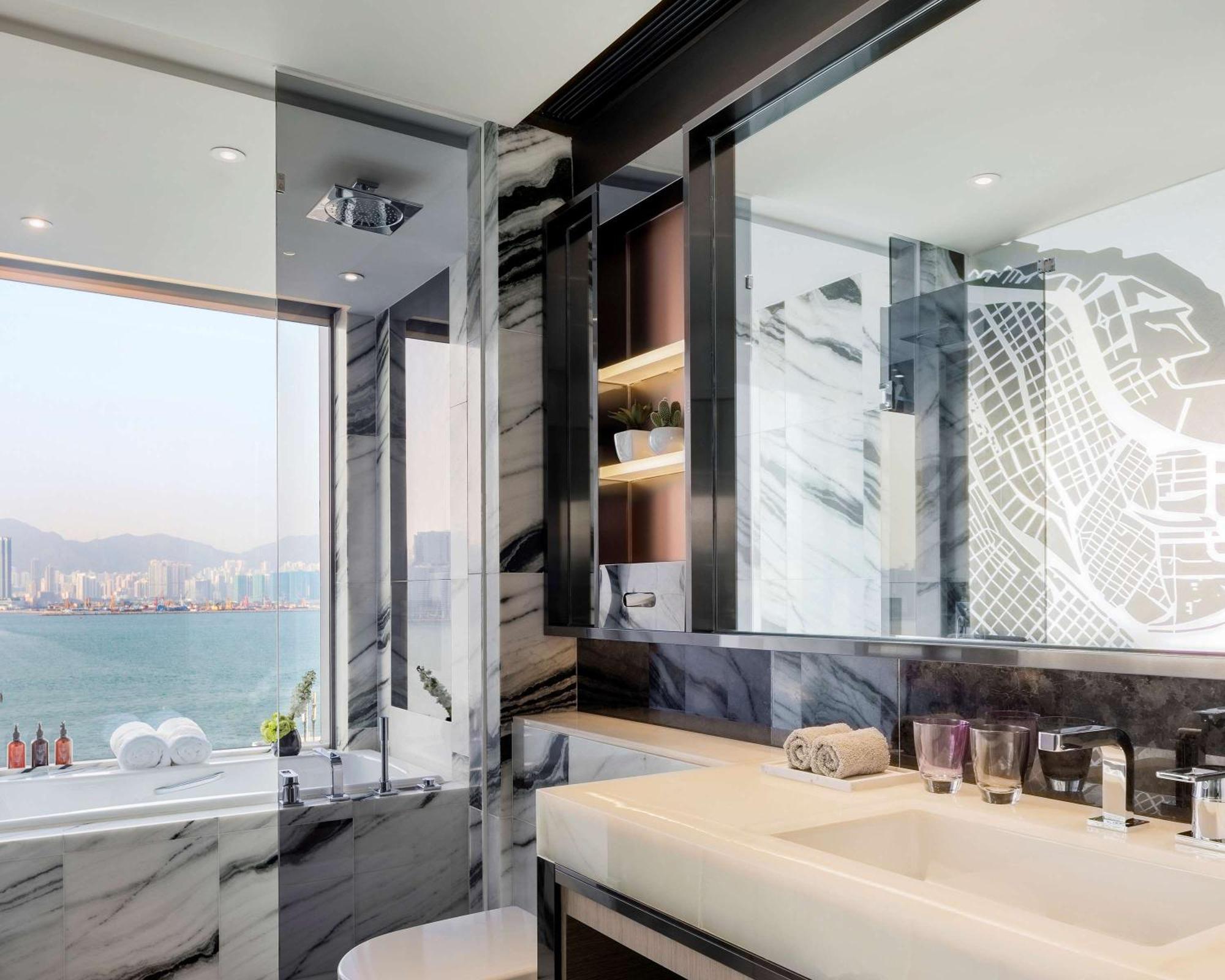 Deluxe Twin Room Harbour View