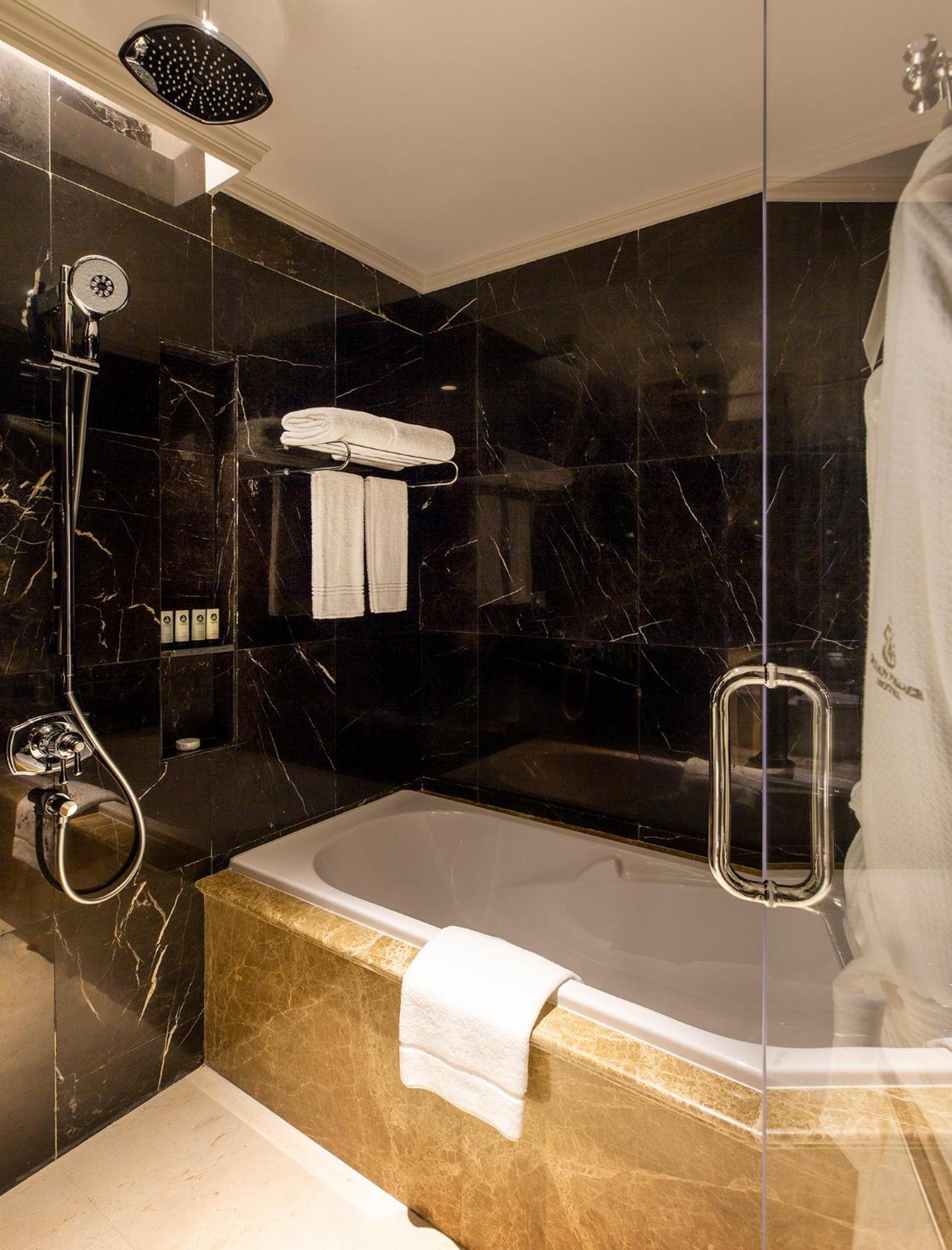 Suite Palace