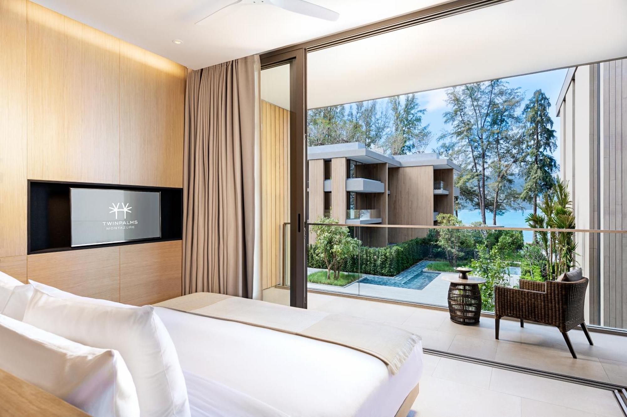 Azure Sea View Suite
