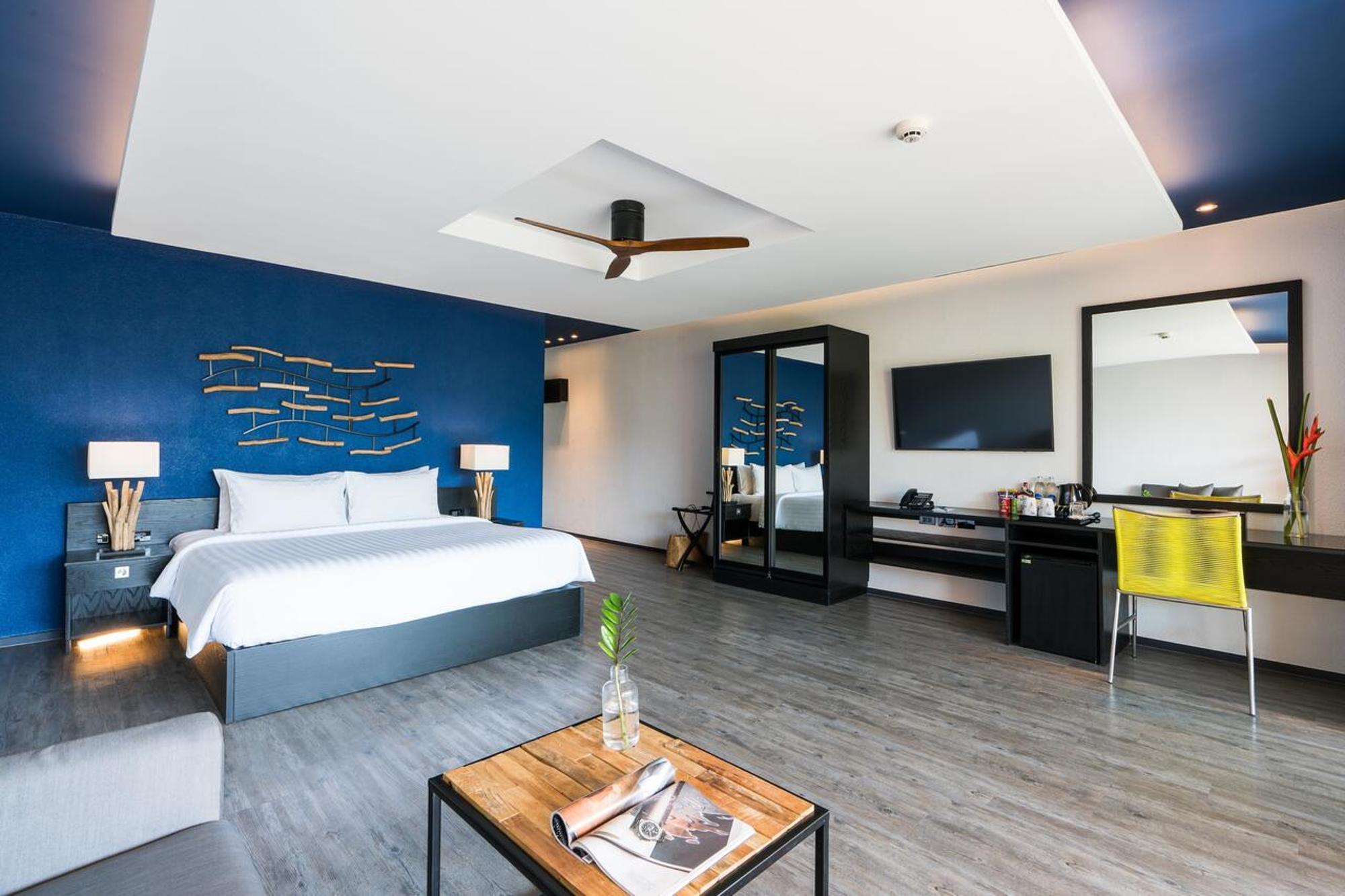 Rom Marina Deluxe