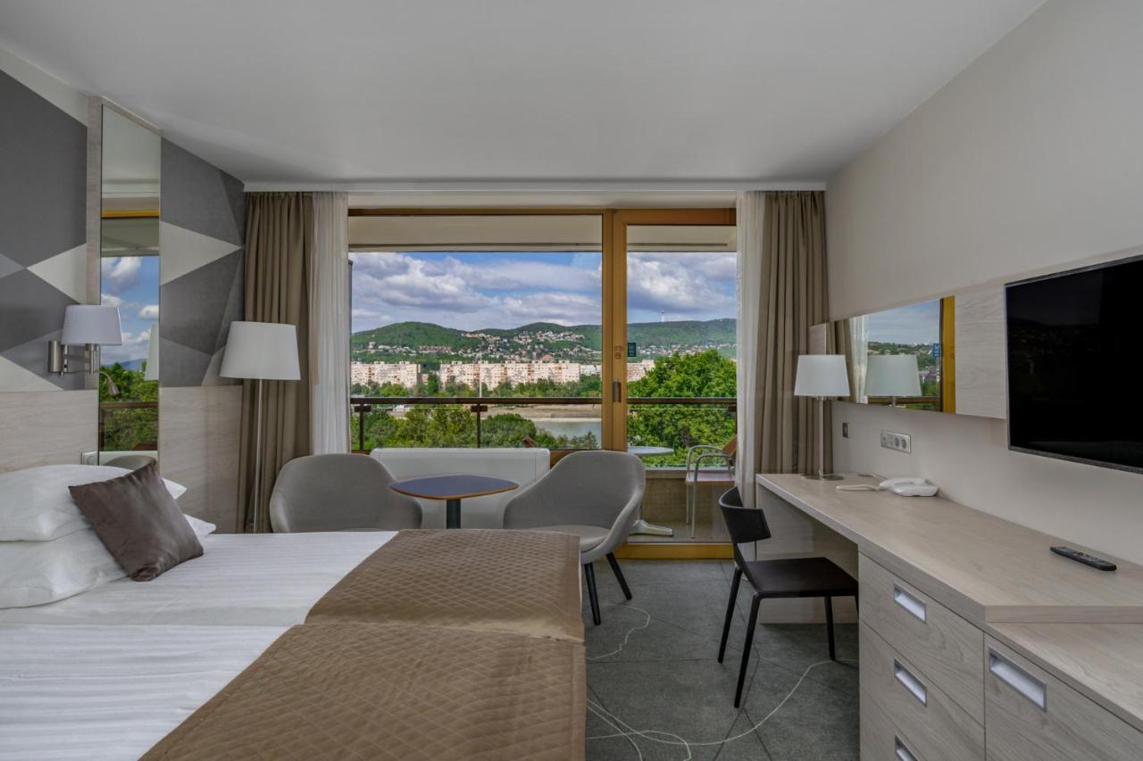 Premium Twin or Double room Gala