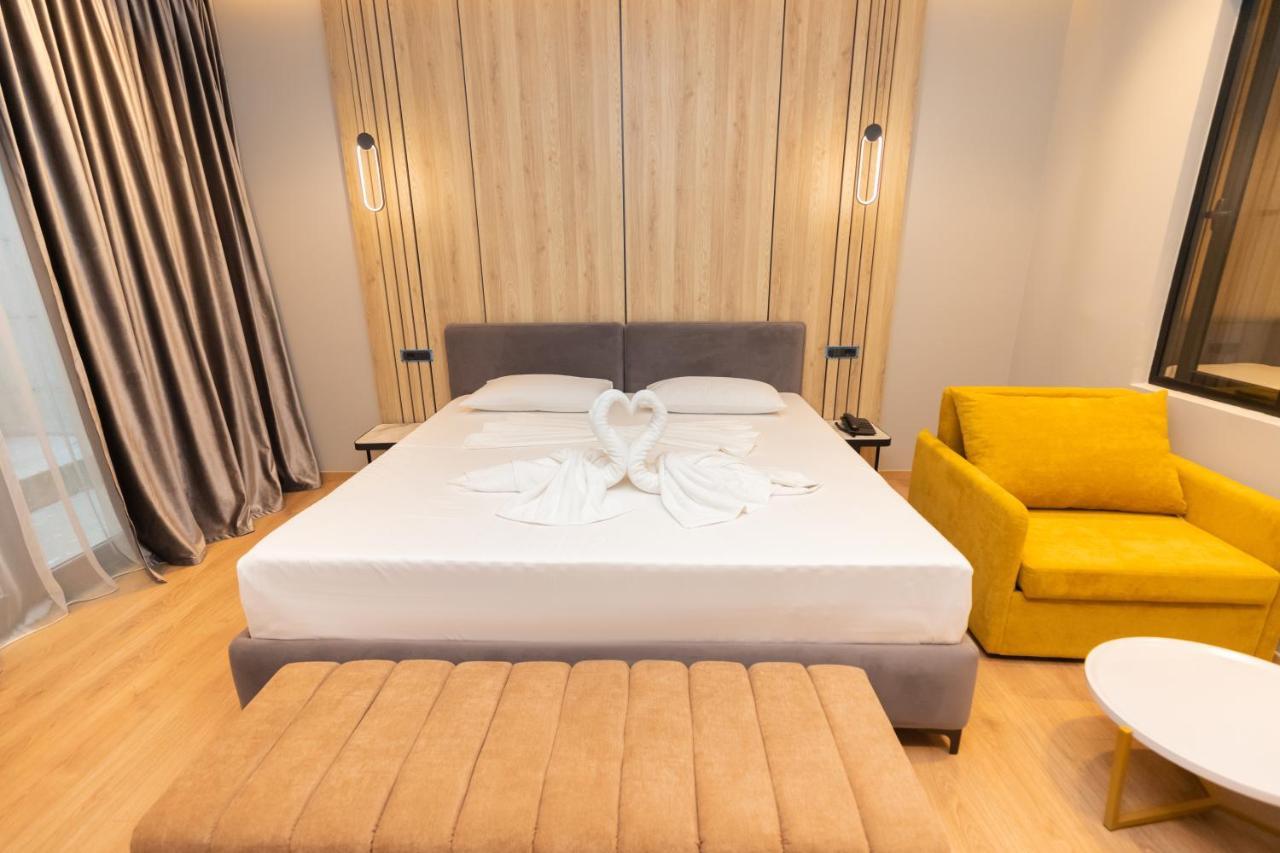 Deluxe Suite,1290879718:JPEG