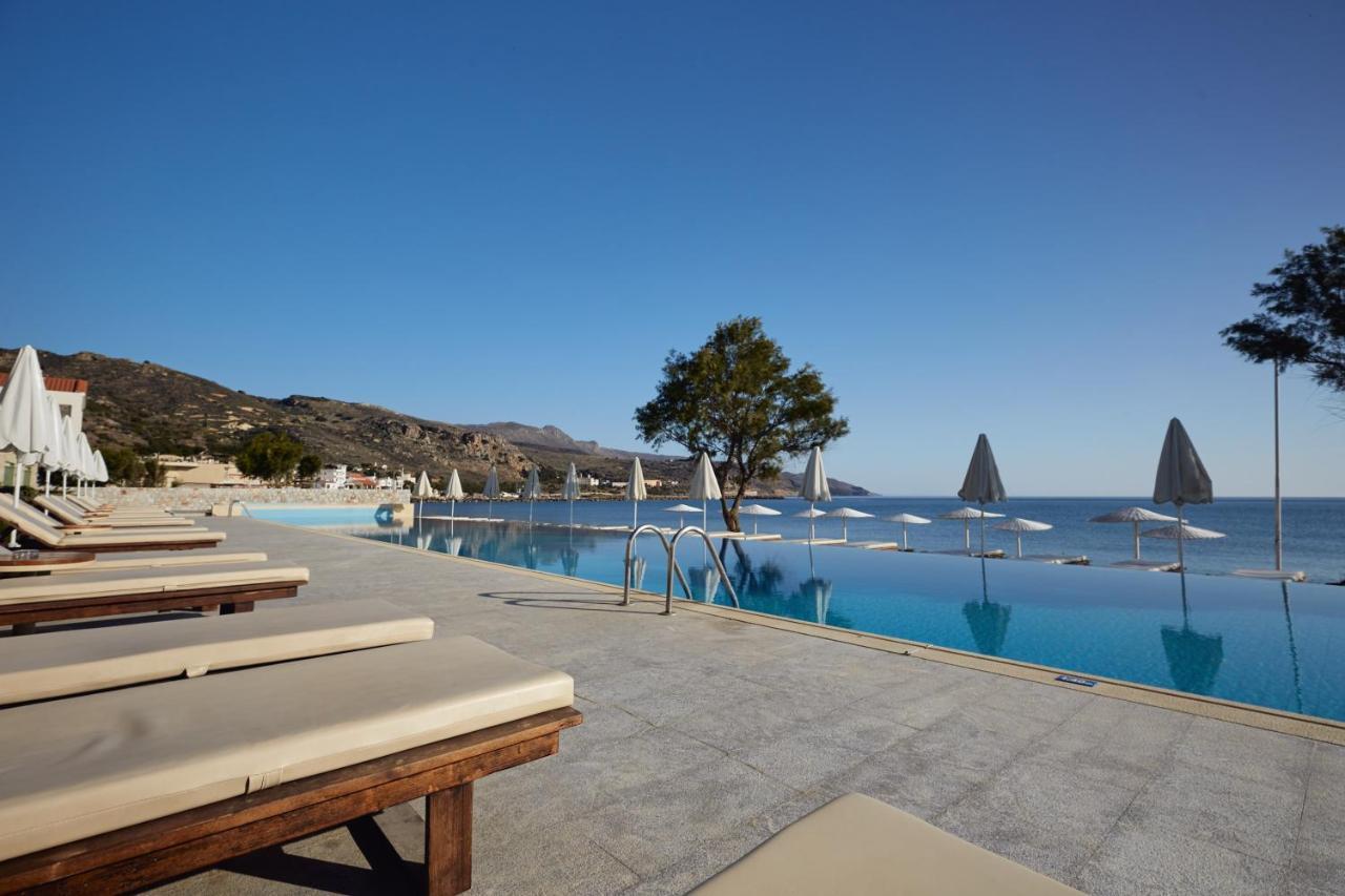 Junior Suite-Sea Front Pool Access