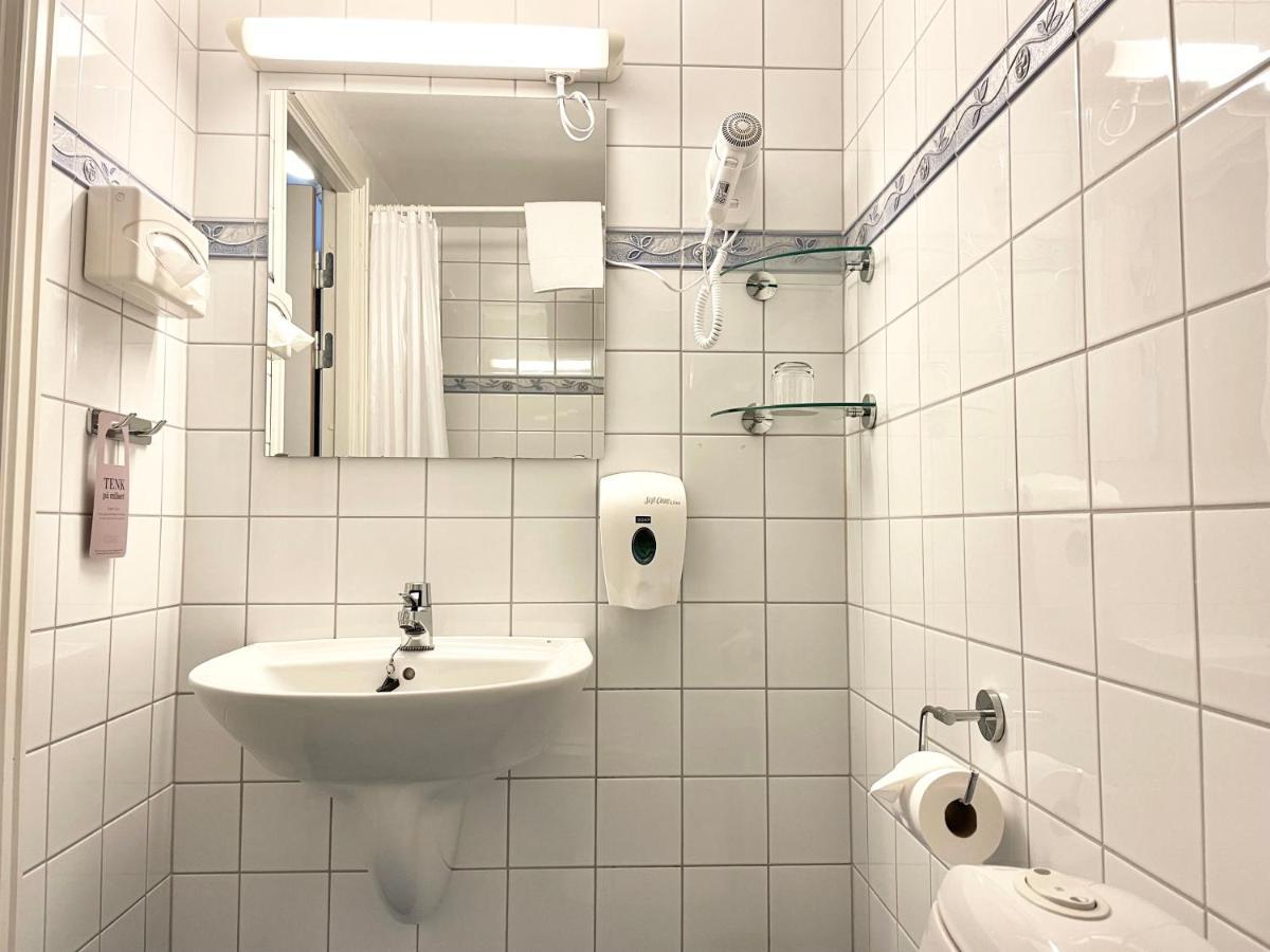 Budget Single Room