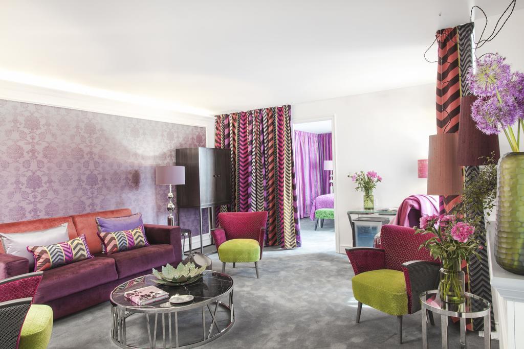 Suite,130186868:JPEG