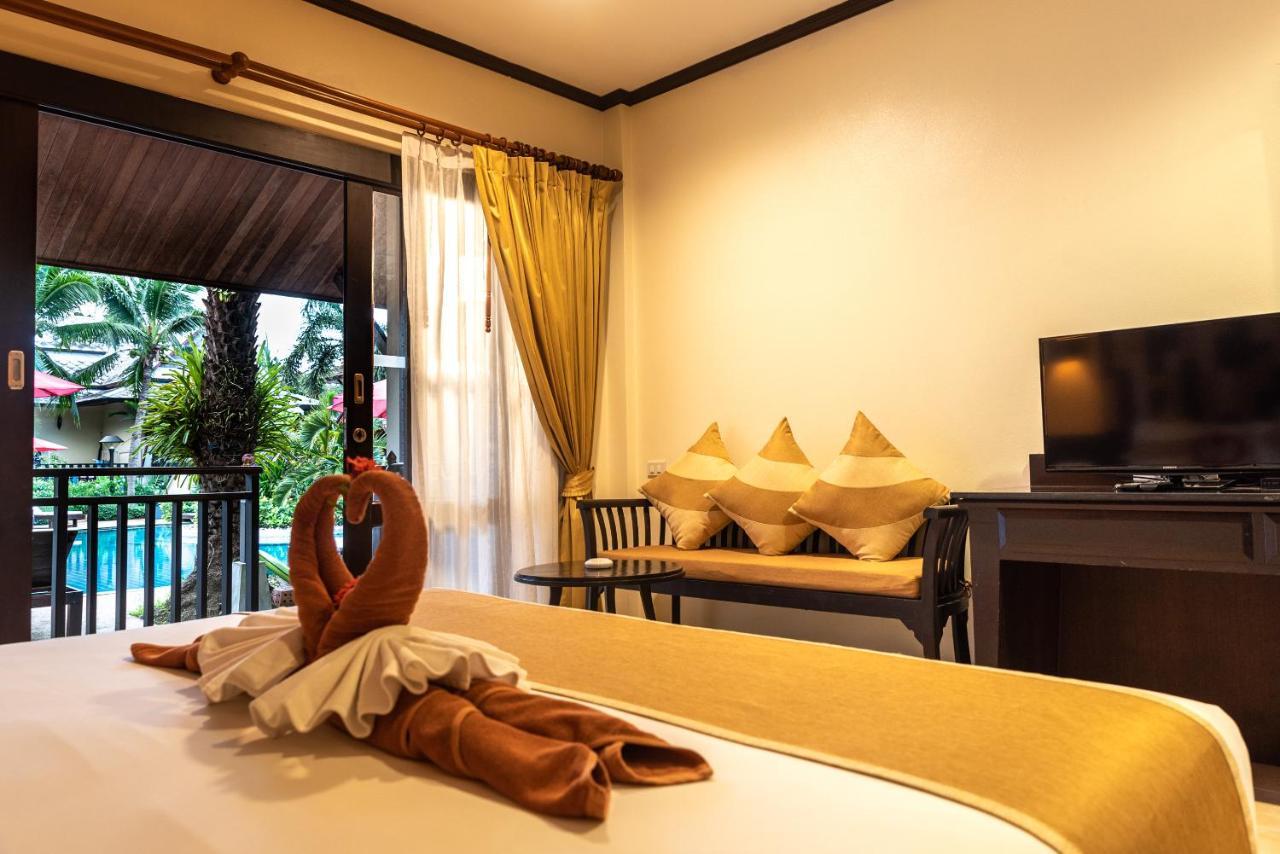 Superior Pool View King or Twin Room