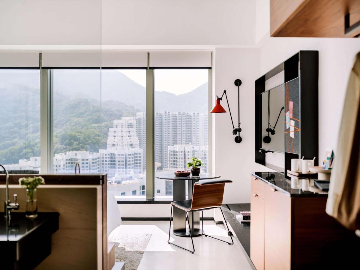 Urban Corner Queen Room