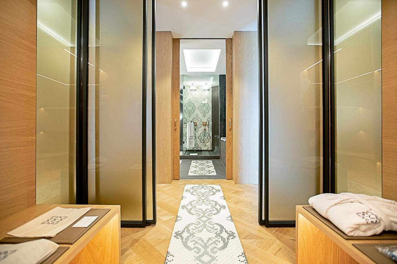 Penthouse Suite