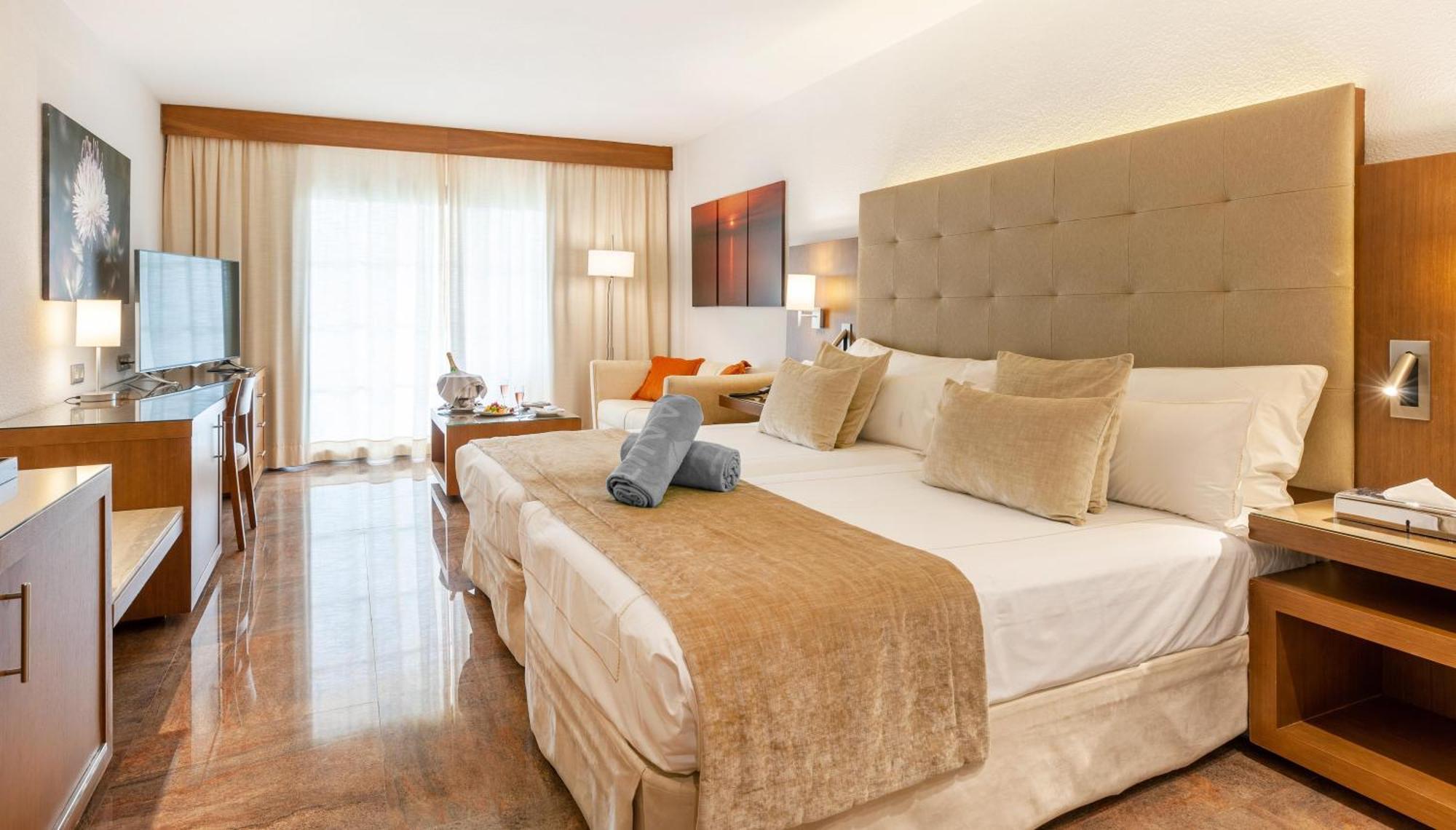 Superior Double Room,1758524788:JPEG
