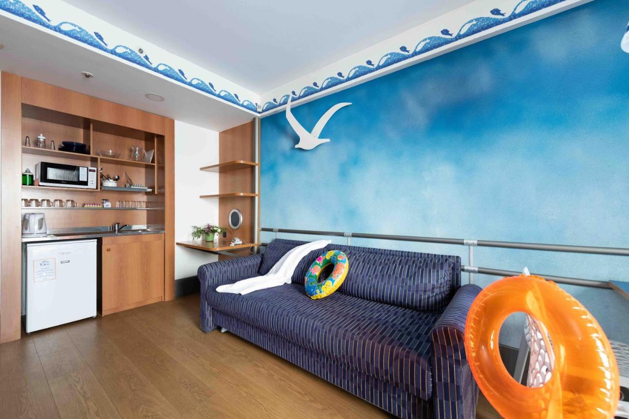Triple Suite With Kitchenette - 40m²,925488400:JPEG