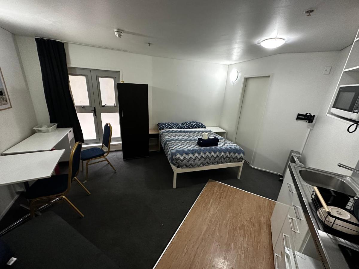 Studio Apartment,1308866383:JPEG