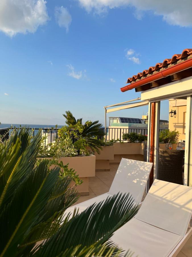 Penthouse Suite
