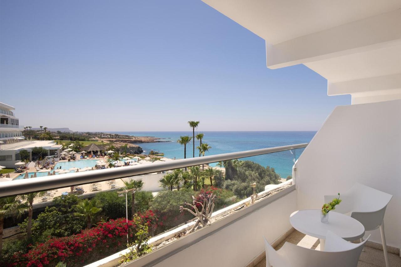 Double or Twin Room with Side Sea View,1310460841:JPEG