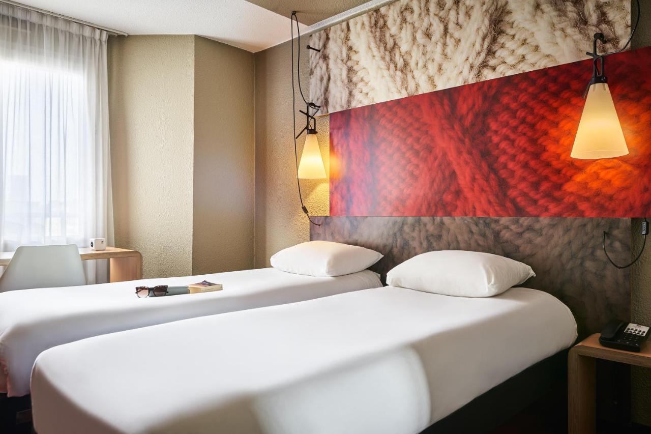 Standard Room Two Single Beds